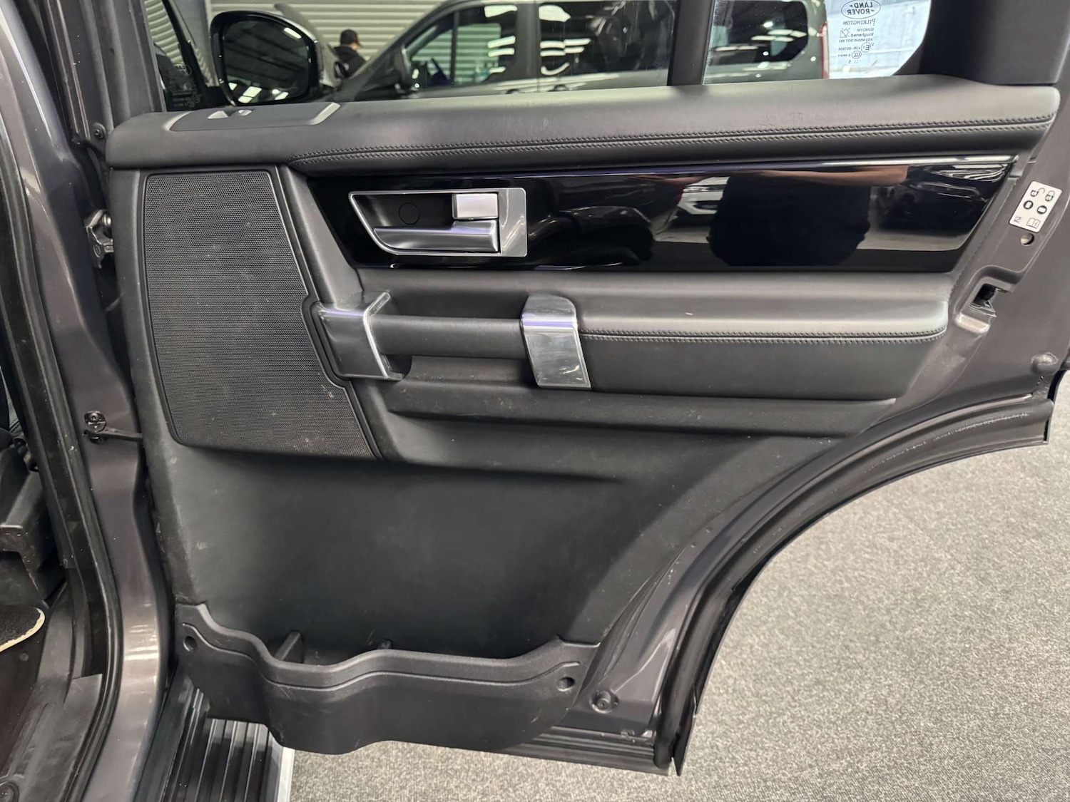 Used Land Rover Discovery 2016 for sale - 78106745: Photo 46