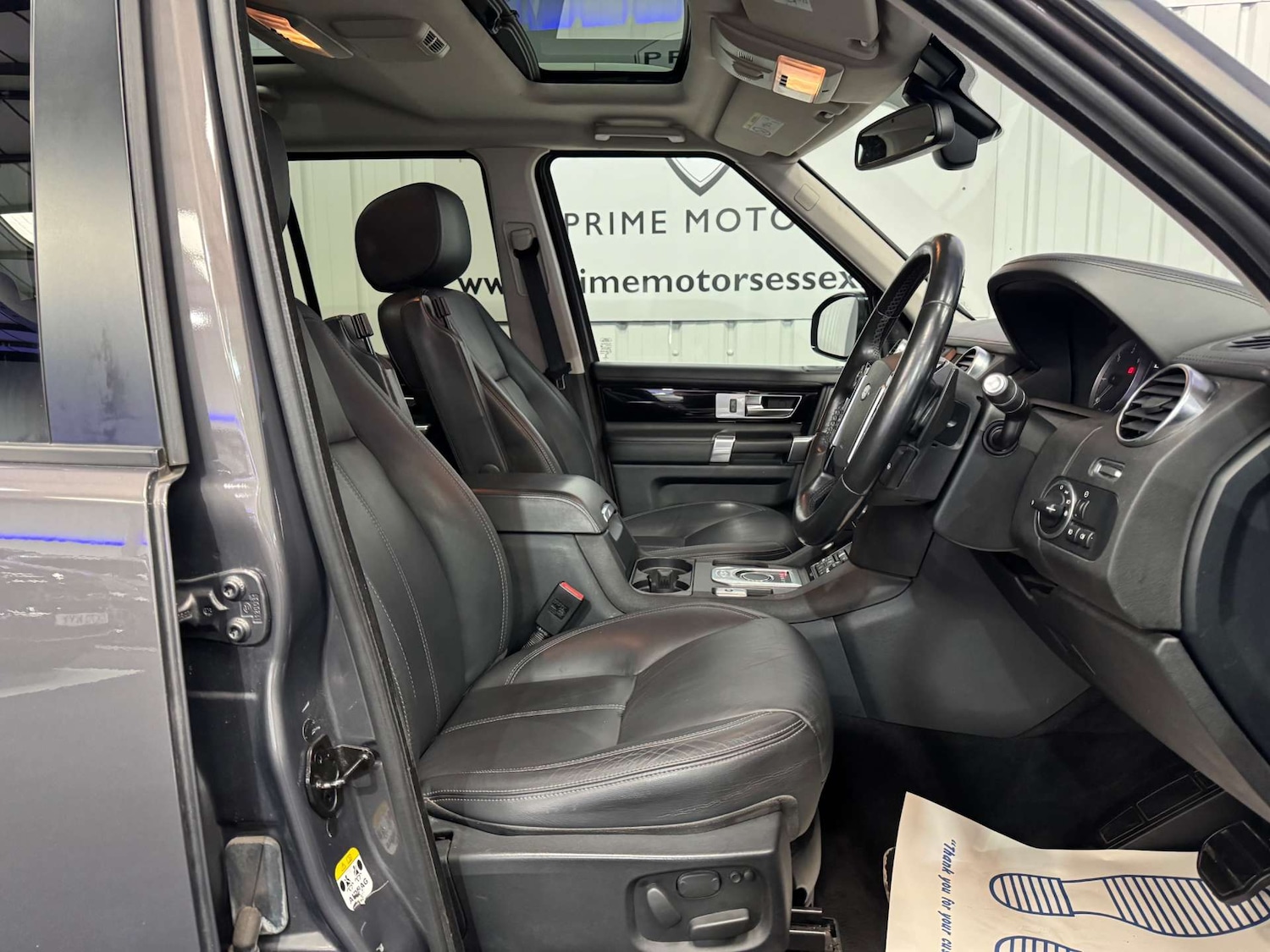 Used Land Rover Discovery 2016 for sale - 78106745: Photo 50