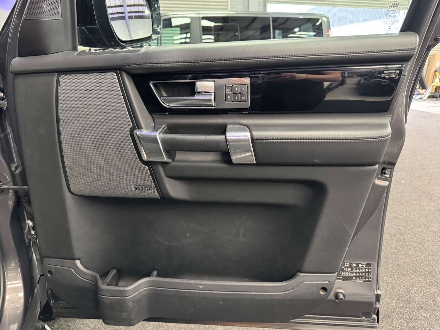 Used Land Rover Discovery 2016 for sale - 78106745: Photo 54