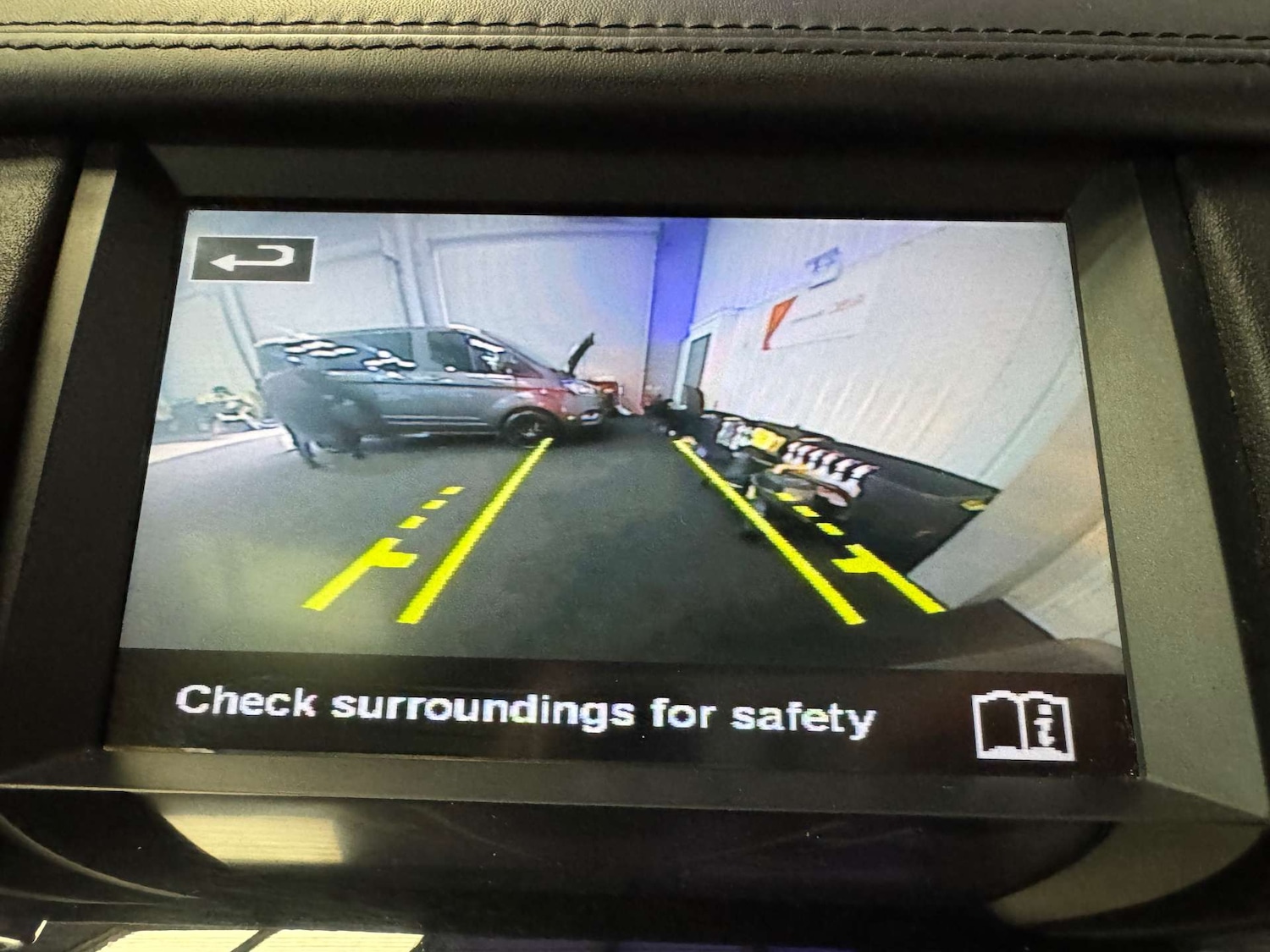 Used Land Rover Discovery 2016 for sale - 78106745: Photo 64