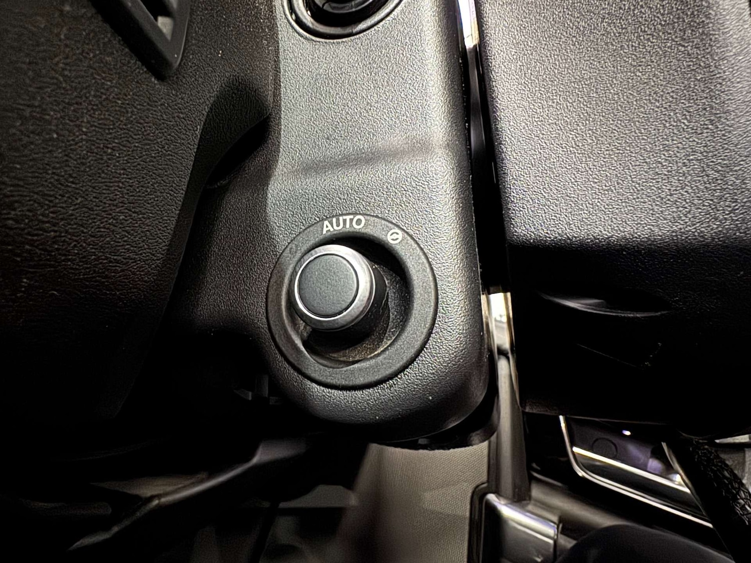 Used Land Rover Discovery 2016 for sale - 78106745: Photo 76