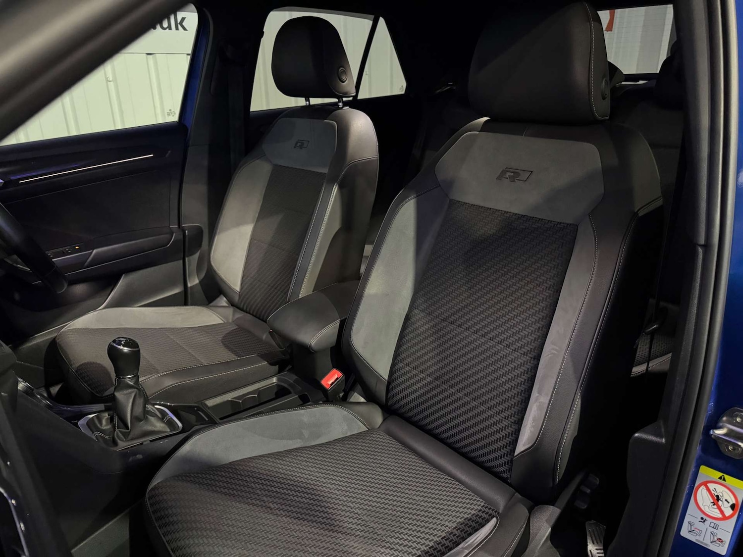 Used Volkswagen T-Roc 2019 for sale - 76611750: Photo 32