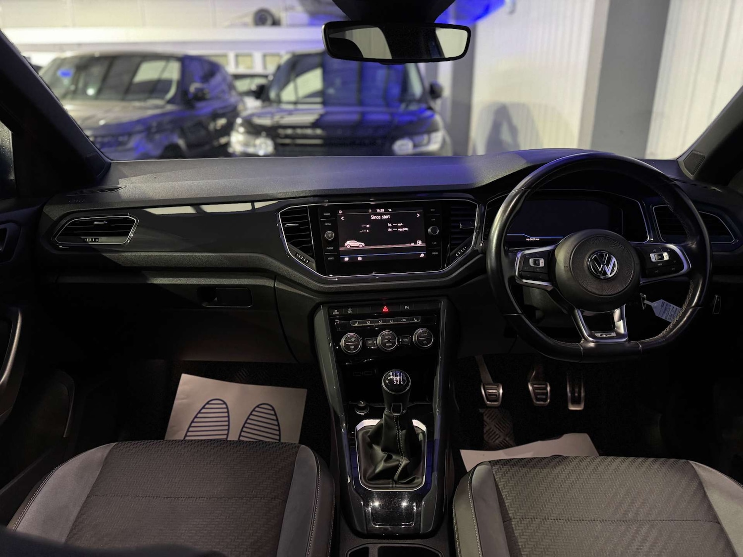 Used Volkswagen T-Roc 2019 for sale - 76611750: Photo 36