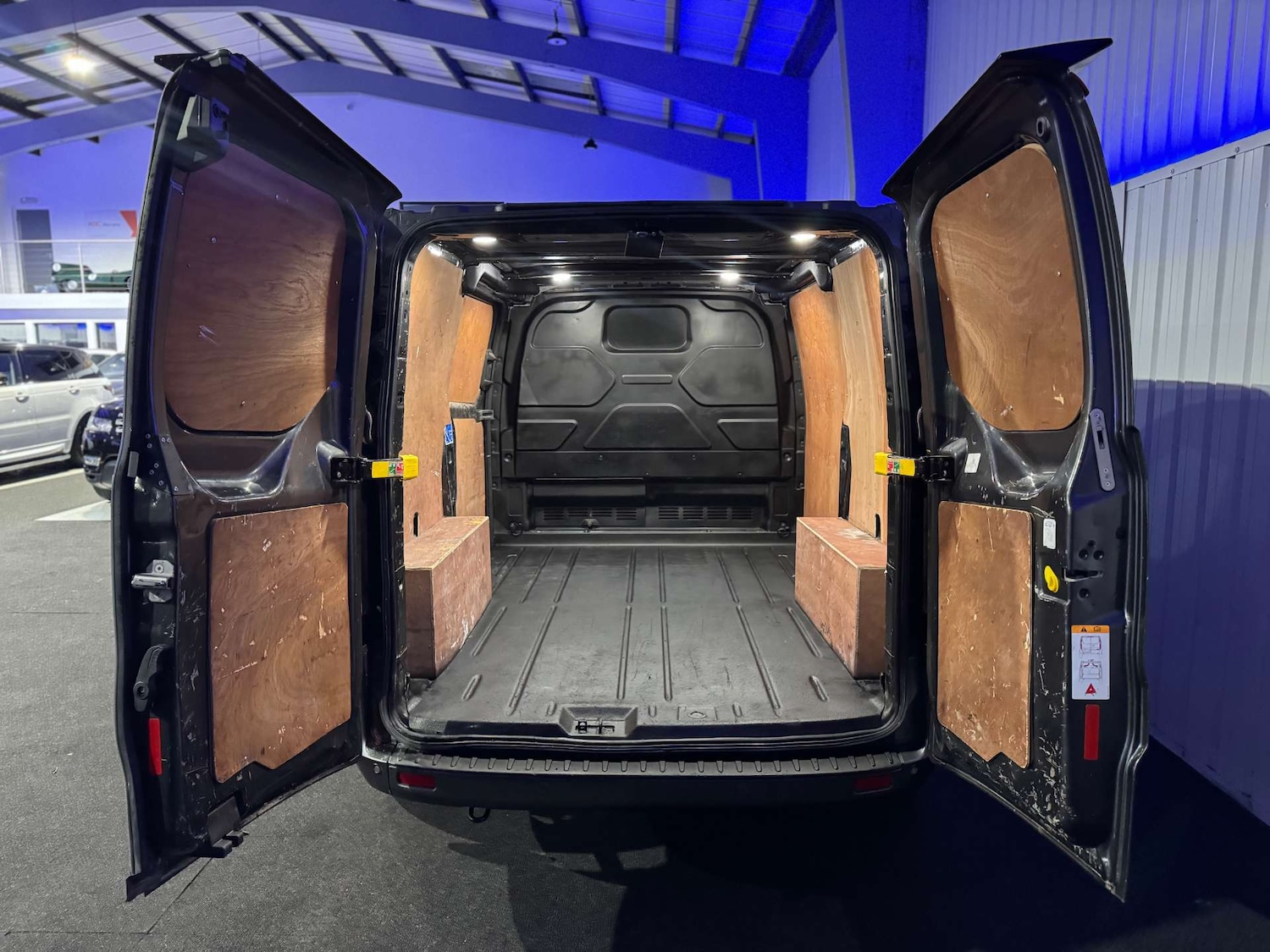 Used Ford Transit Custom 2021 for sale - 77136375: Photo 17