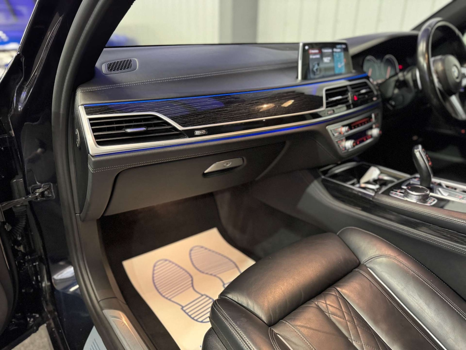 Used BMW 7 Series 2018 for sale - 76601361: Photo 32