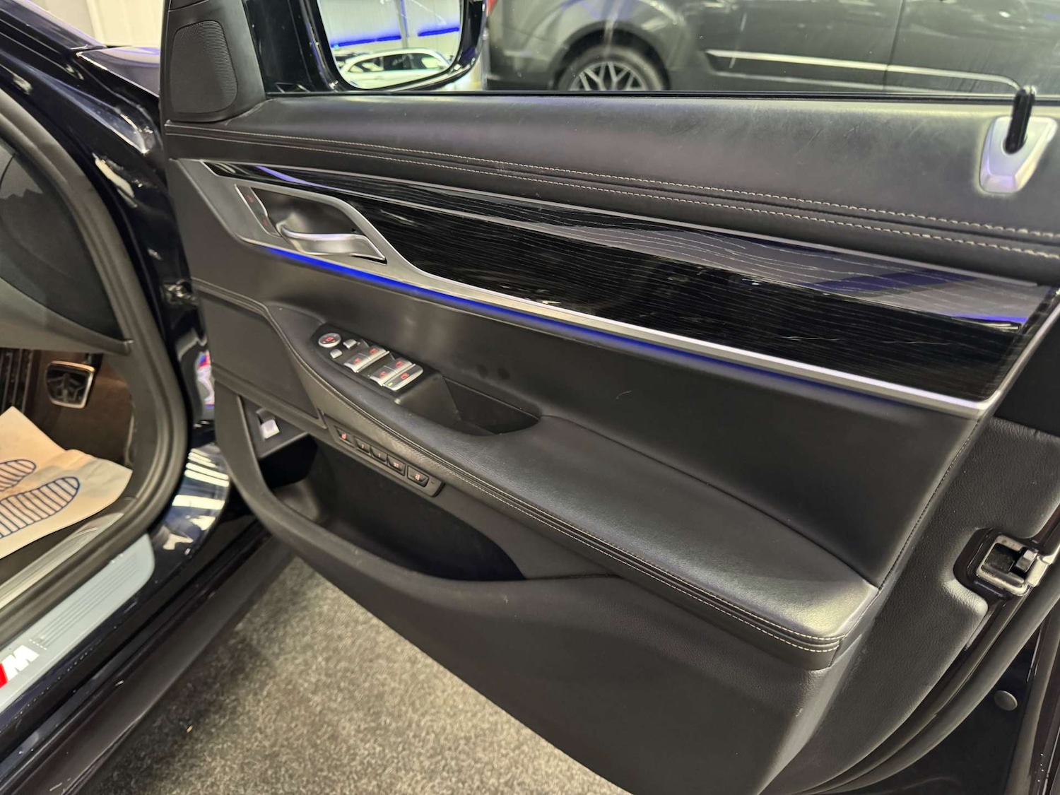 Used BMW 7 Series 2018 for sale - 76601361: Photo 52