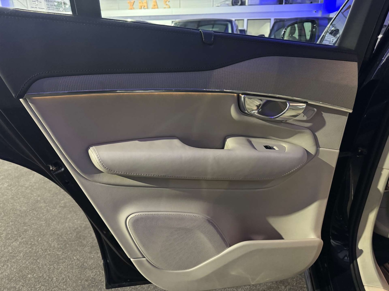 Used Volvo XC90 2015 for sale - 76921270: Photo 40