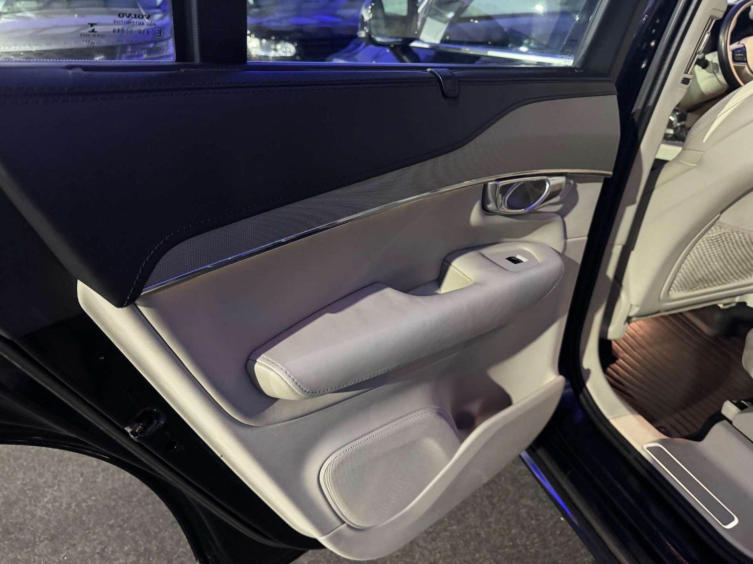 Used Volvo XC90 2015 for sale - 76921270: Photo 41