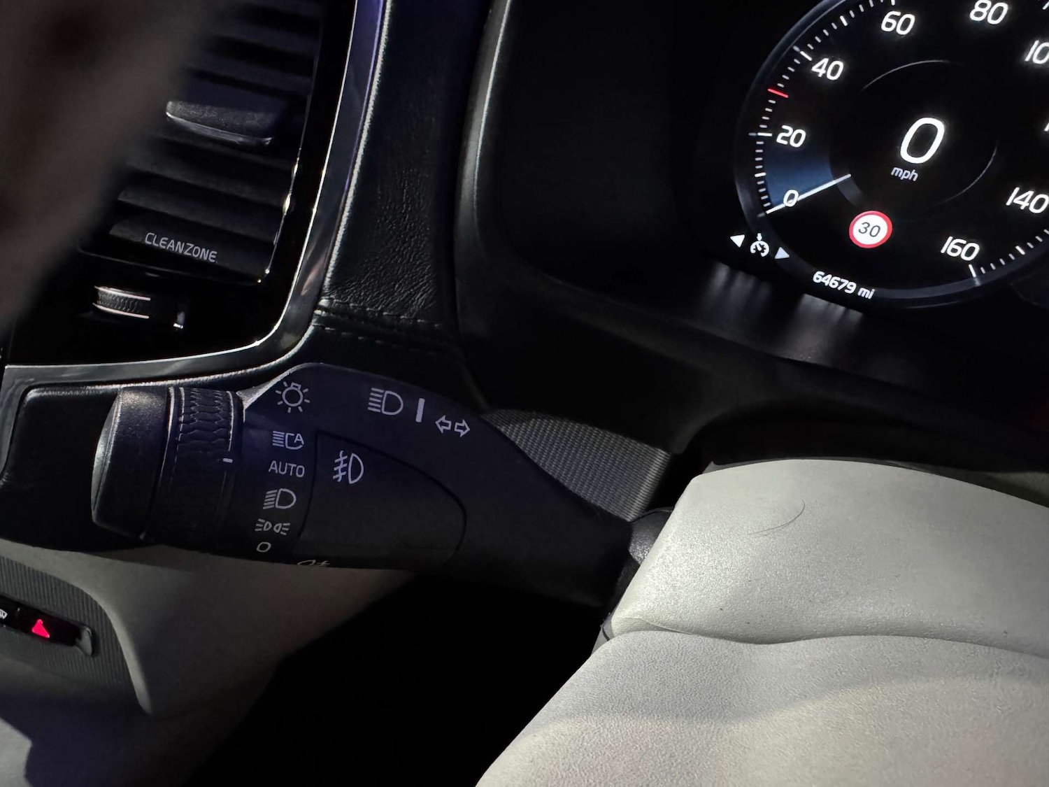 Used Volvo XC90 2015 for sale - 76921270: Photo 69