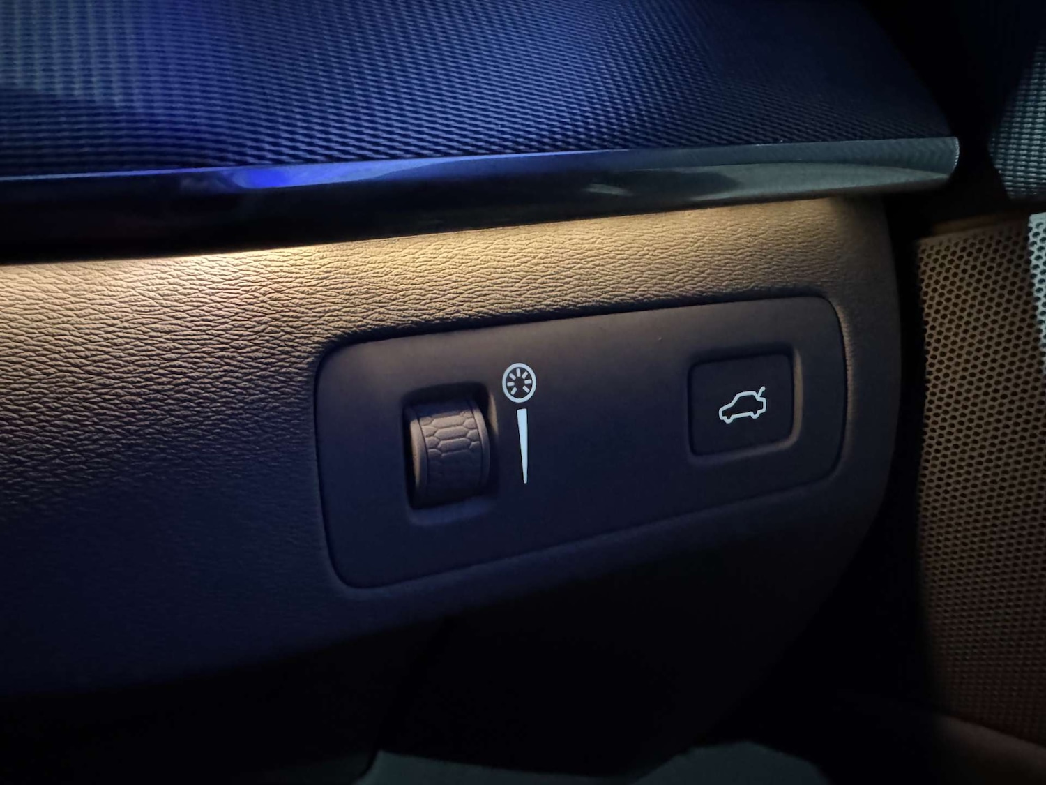 Used Volvo XC90 2015 for sale - 76921270: Photo 71