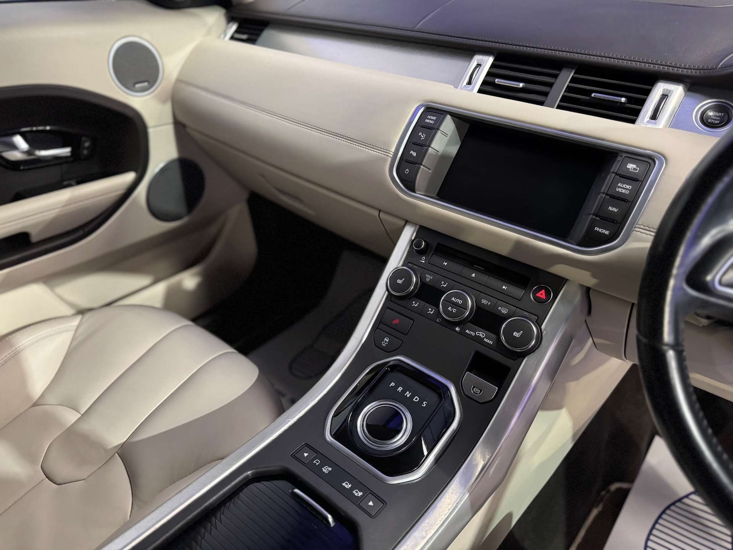 Used Land Rover Range Rover Evoque 2013 for sale - 76957830: Photo 66