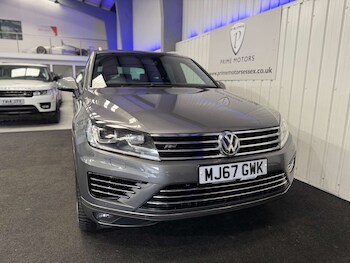 Used Volkswagen Touareg 2017 for sale - 78496406: Photo