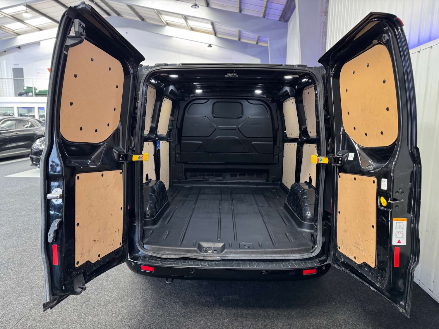 Used Ford Transit Custom 2021 for sale - 77937210: Photo 16