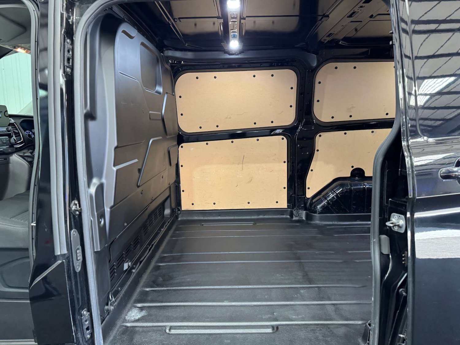 Used Ford Transit Custom 2021 for sale - 77937210: Photo 30