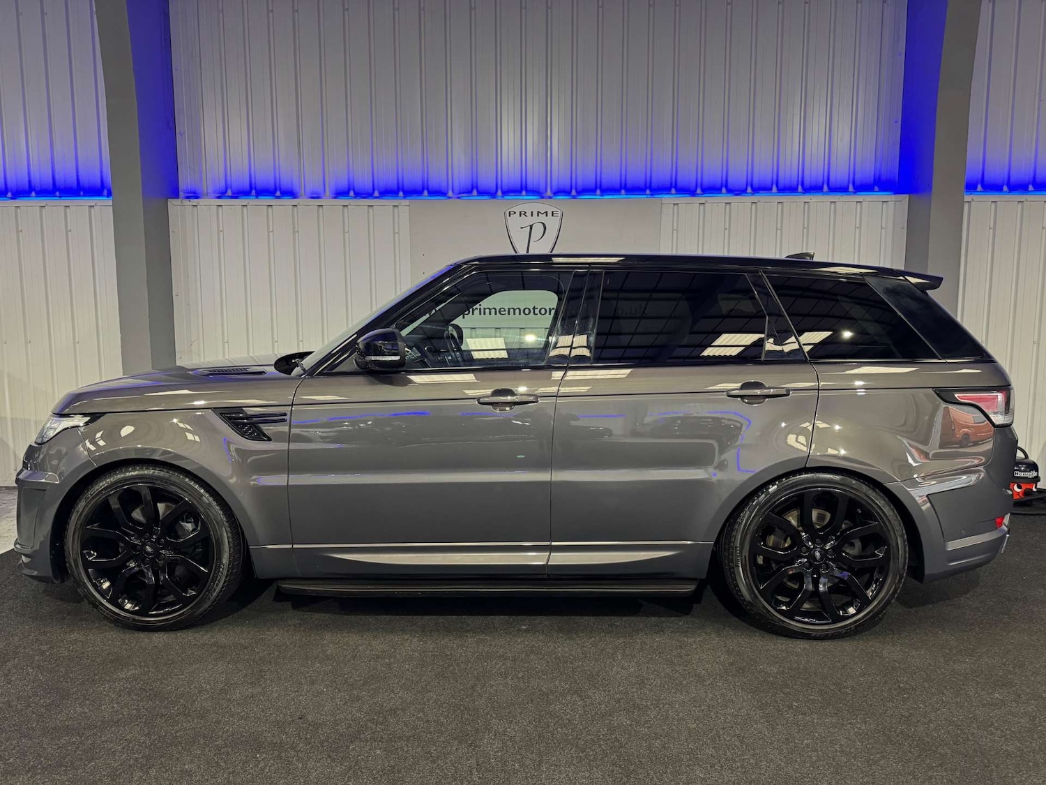 Used Land Rover Range Rover Sport 2017 for sale - 76983908: Photo 11