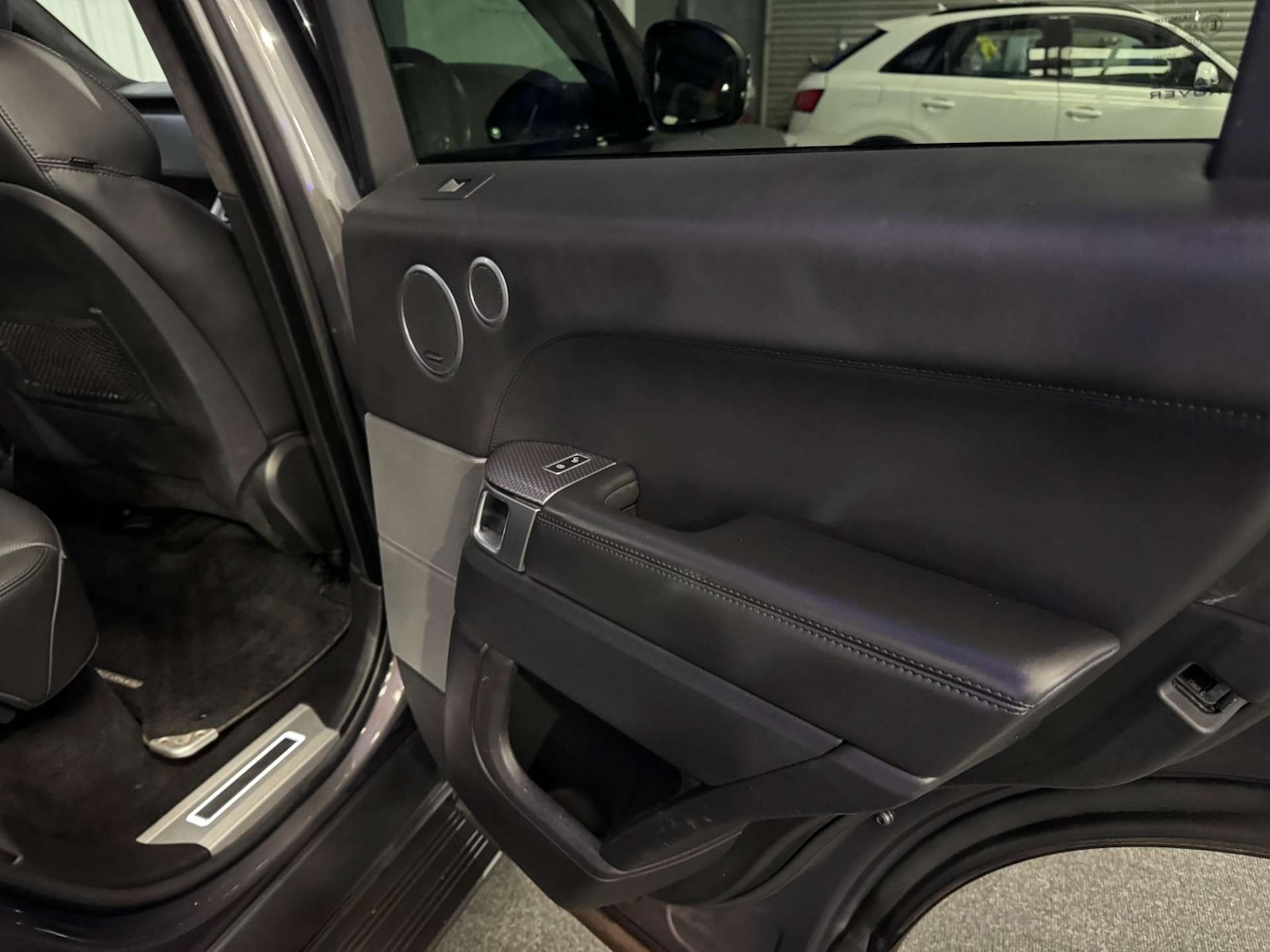 Used Land Rover Range Rover Sport 2017 for sale - 76983908: Photo 49