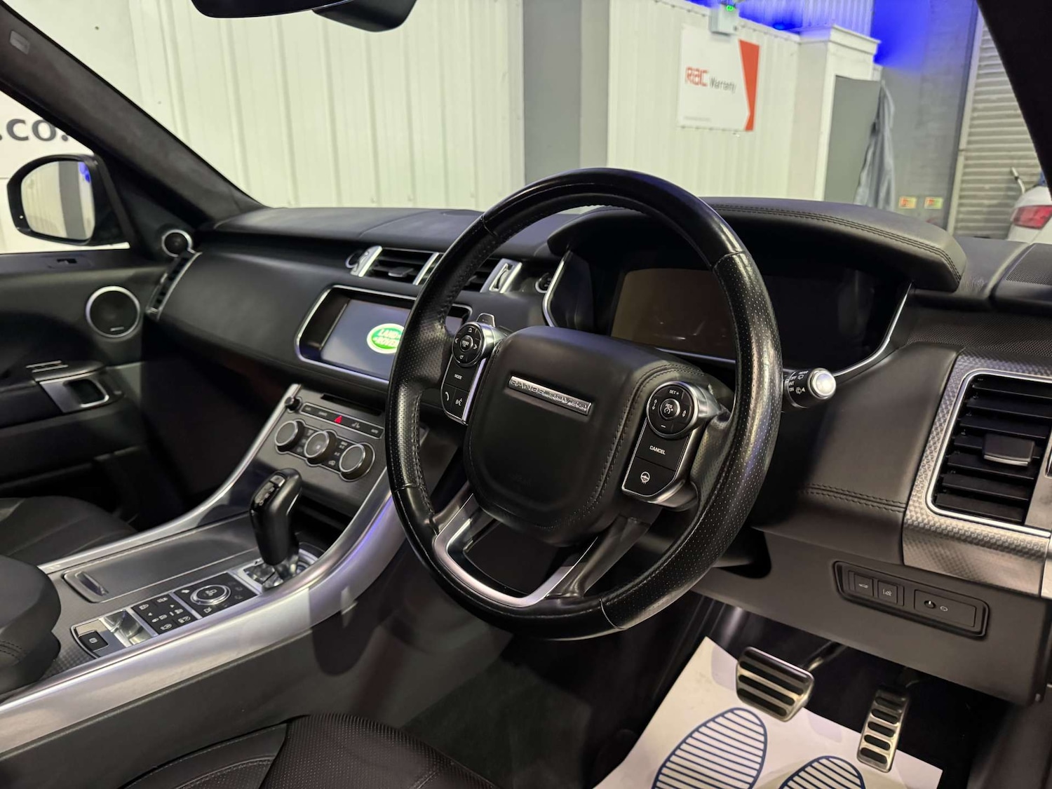 Used Land Rover Range Rover Sport 2017 for sale - 76983908: Photo 51