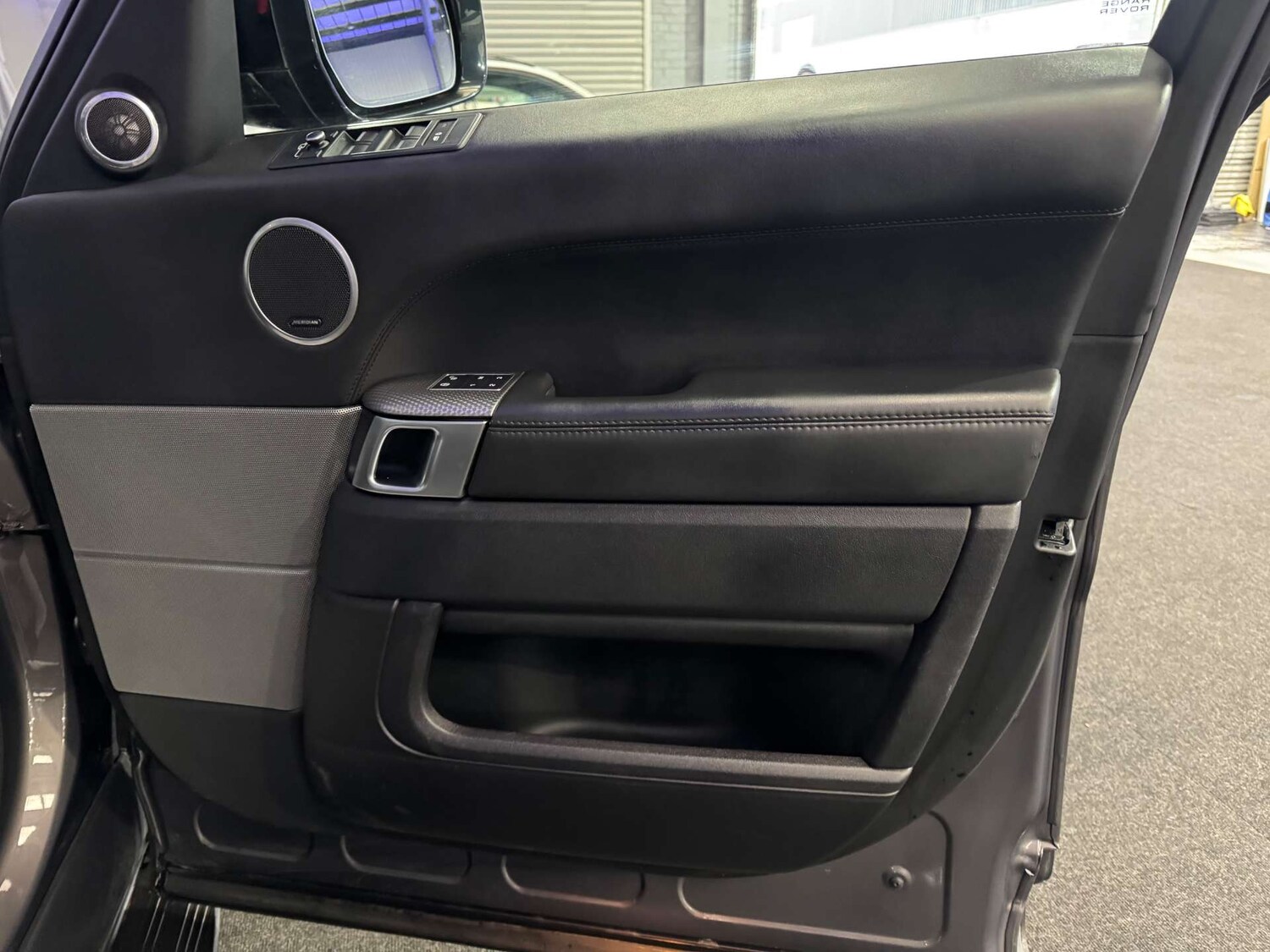 Used Land Rover Range Rover Sport 2017 for sale - 76983908: Photo 56