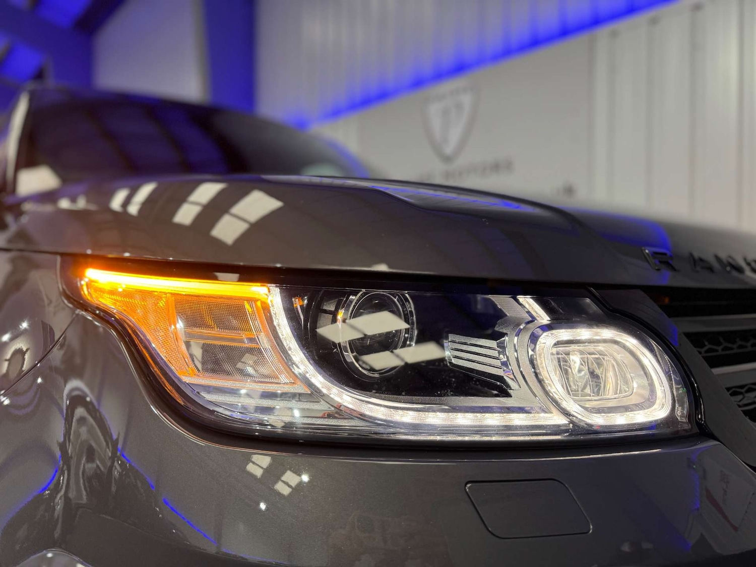 Used Land Rover Range Rover Sport 2017 for sale - 76983908: Photo 8