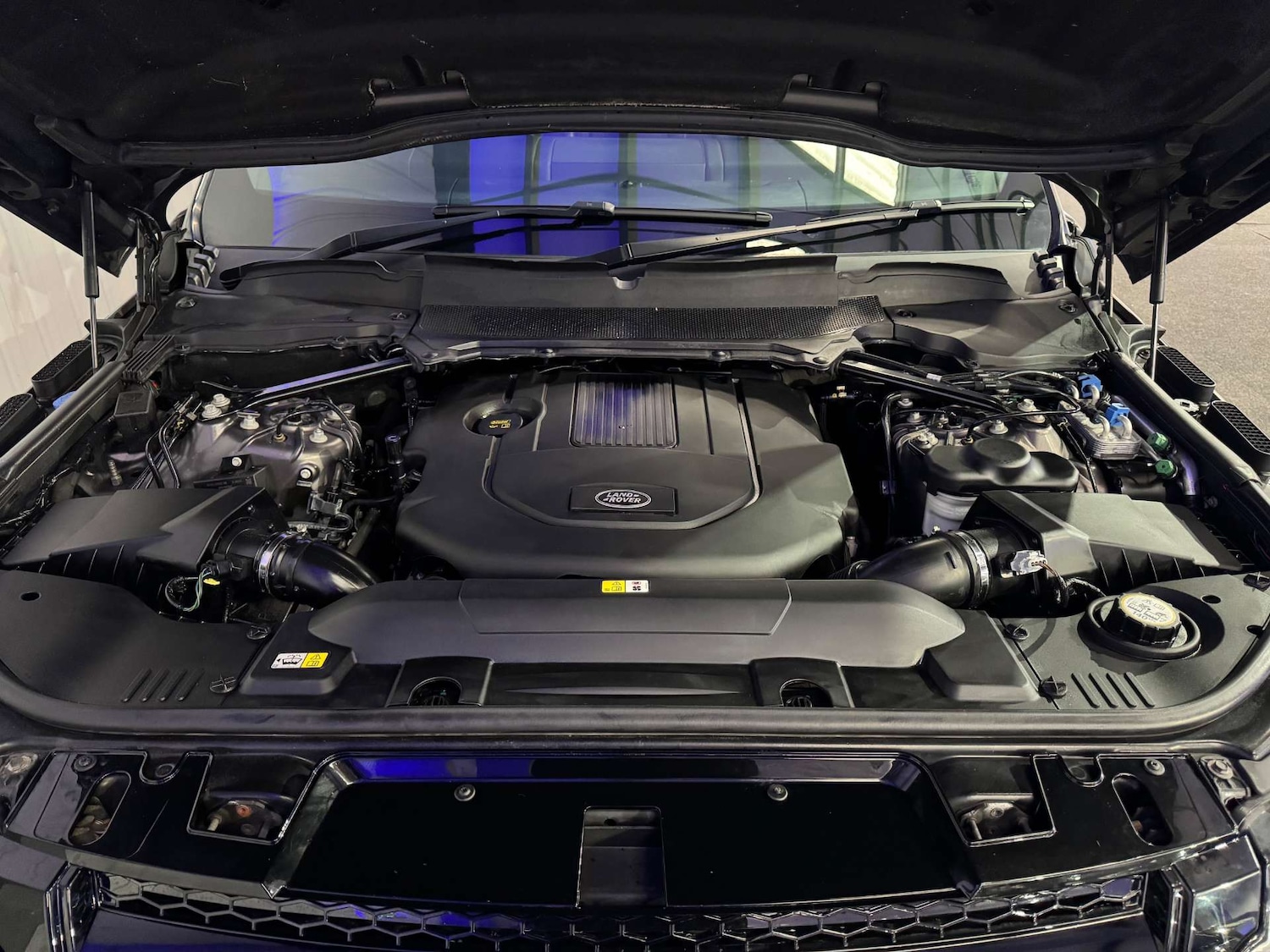 Used Land Rover Range Rover Sport 2017 for sale - 76983908: Photo 82