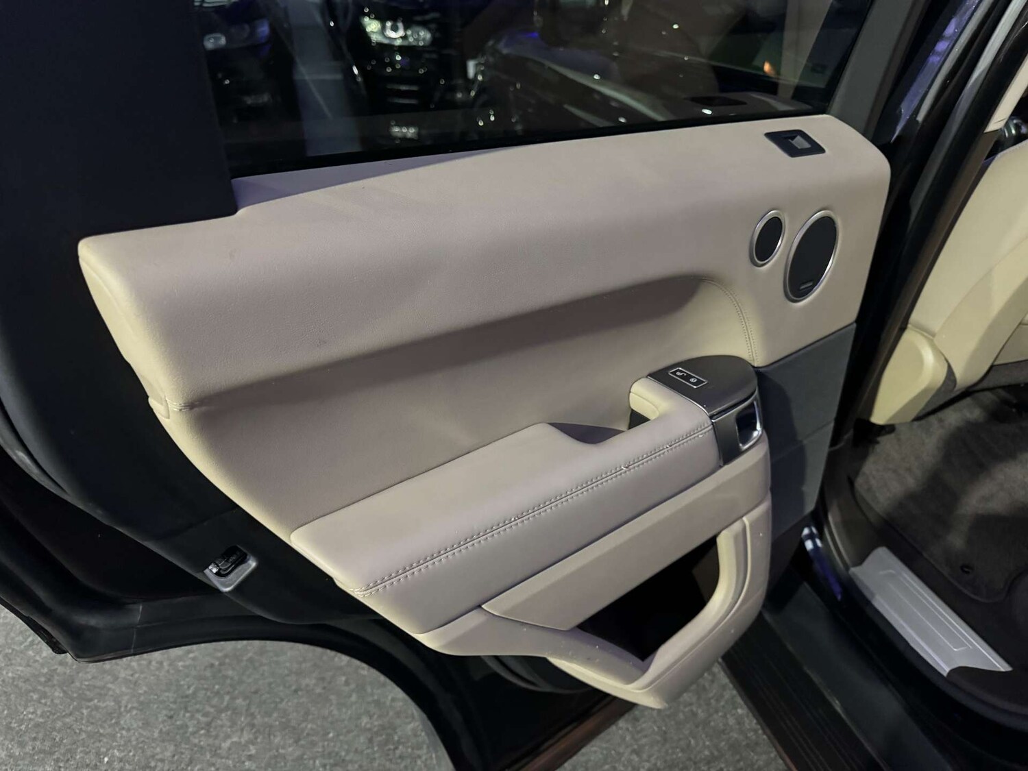 Used Land Rover Range Rover Sport 2017 for sale - 78068126: Photo 45