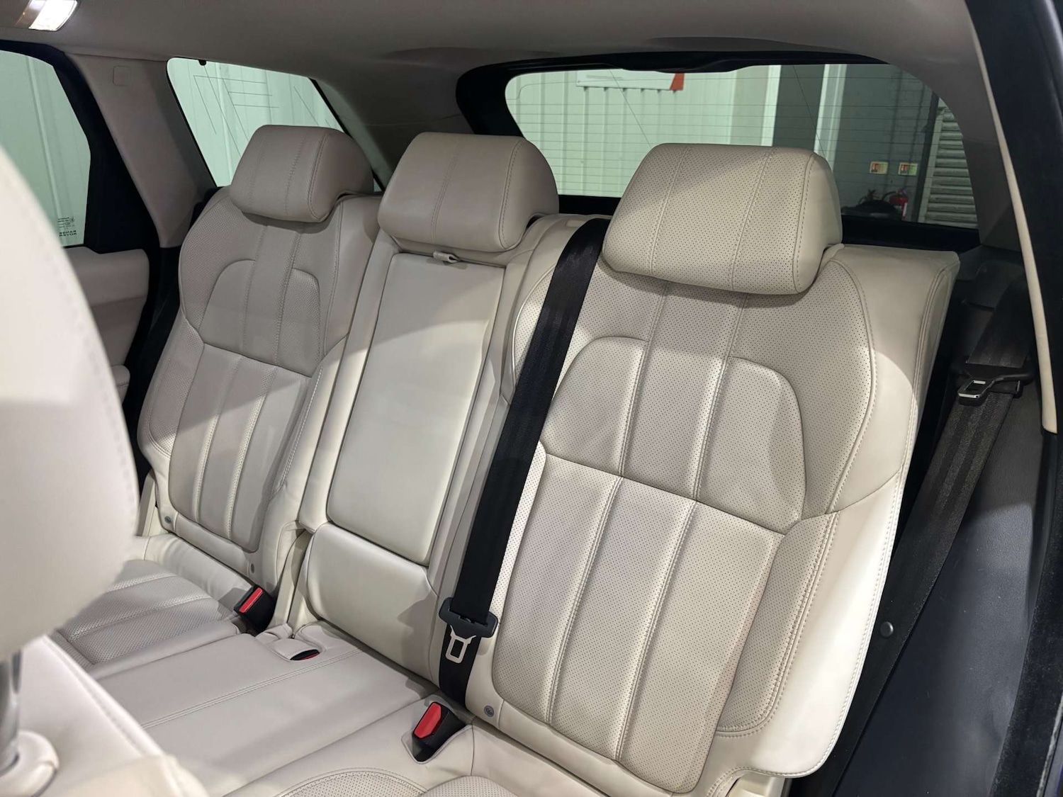 Used Land Rover Range Rover Sport 2016 for sale - 76266409: Photo 35