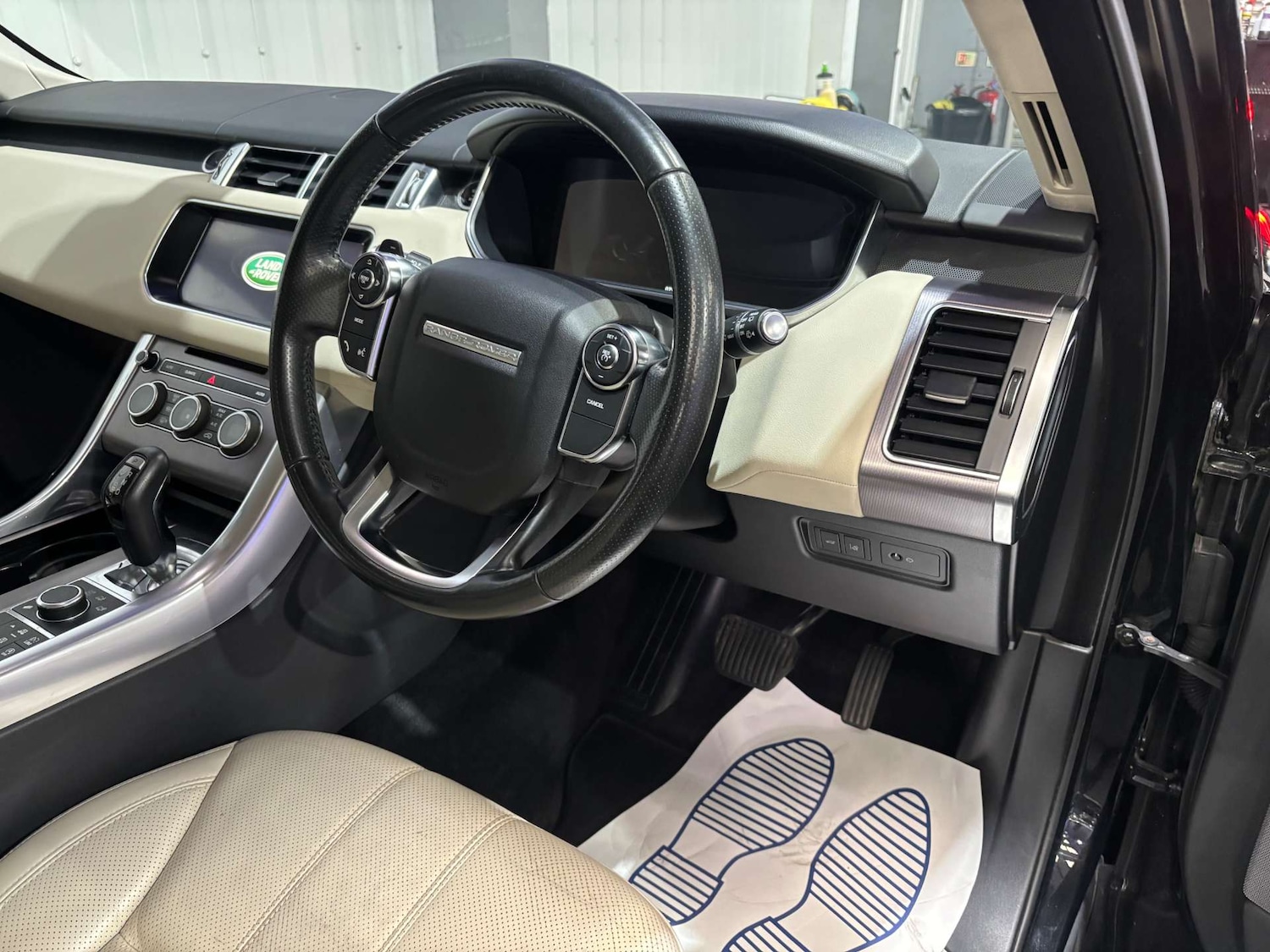 Used Land Rover Range Rover Sport 2016 for sale - 76266409: Photo 42