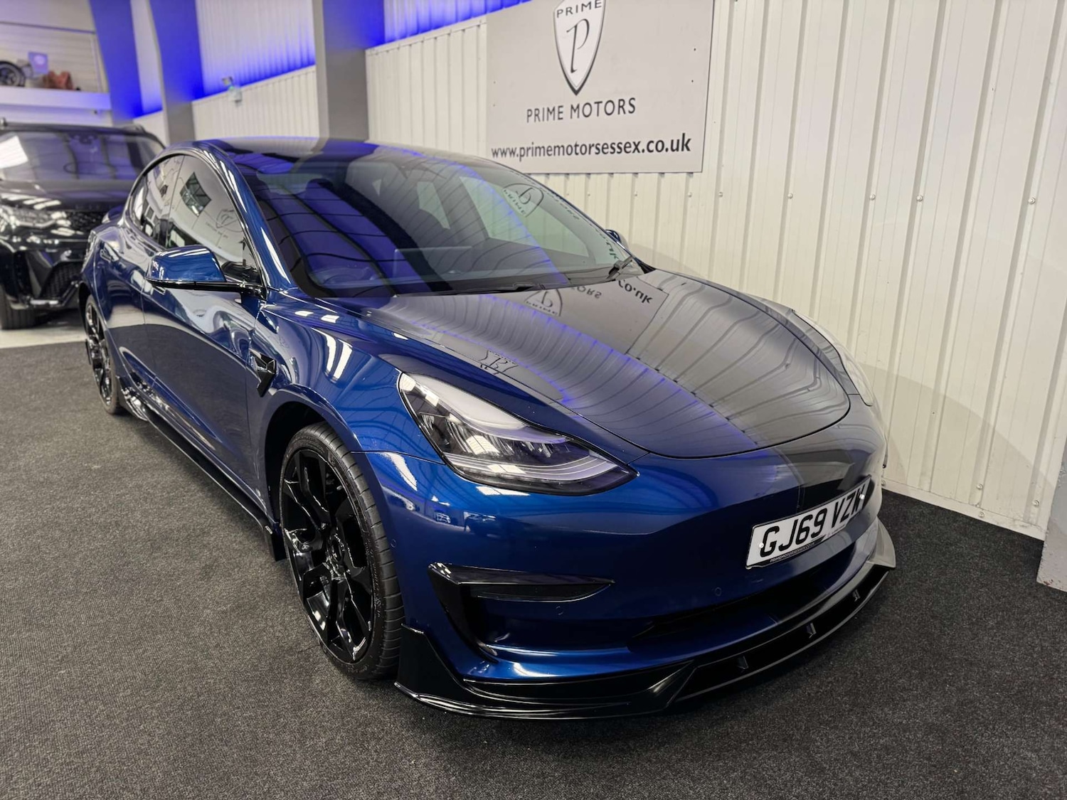 Used Tesla Model 3 2019 for sale - 77877306: Photo 2