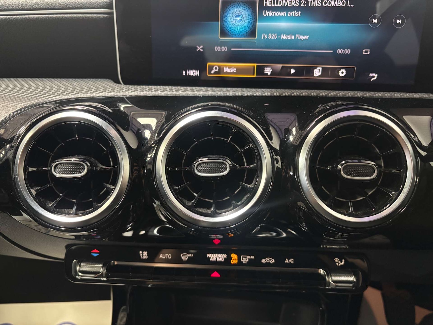 Used Mercedes-Benz A-Class 2019 for sale - 76058298: Photo 55