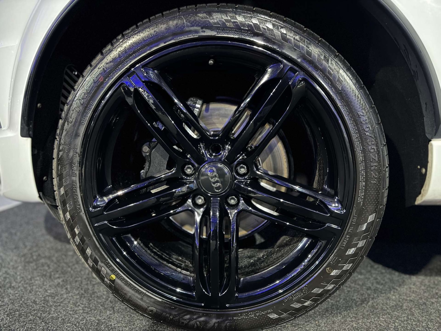 Used Audi Q7 2012 for sale - 77030754: Photo 31