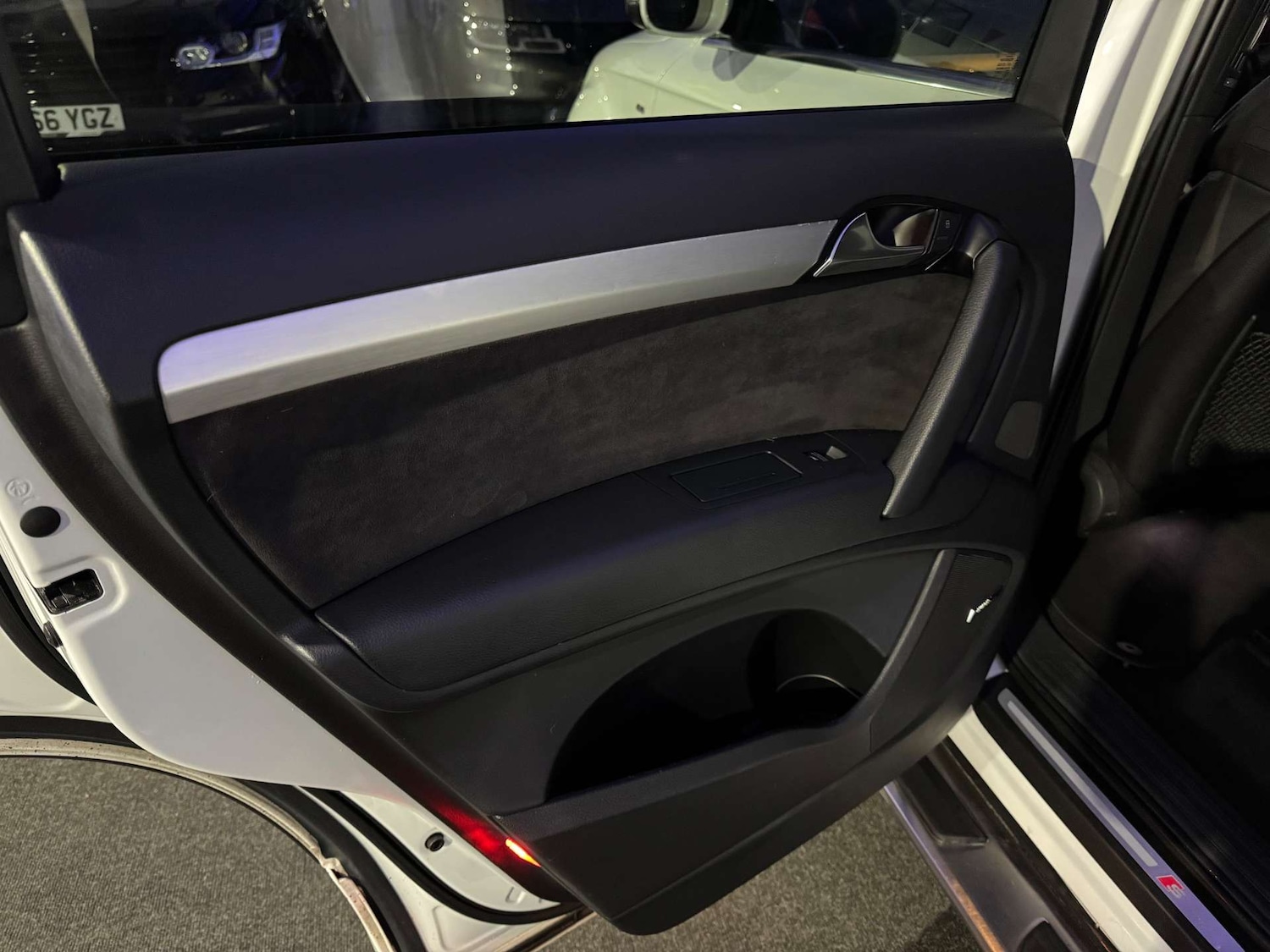 Used Audi Q7 2012 for sale - 77030754: Photo 44