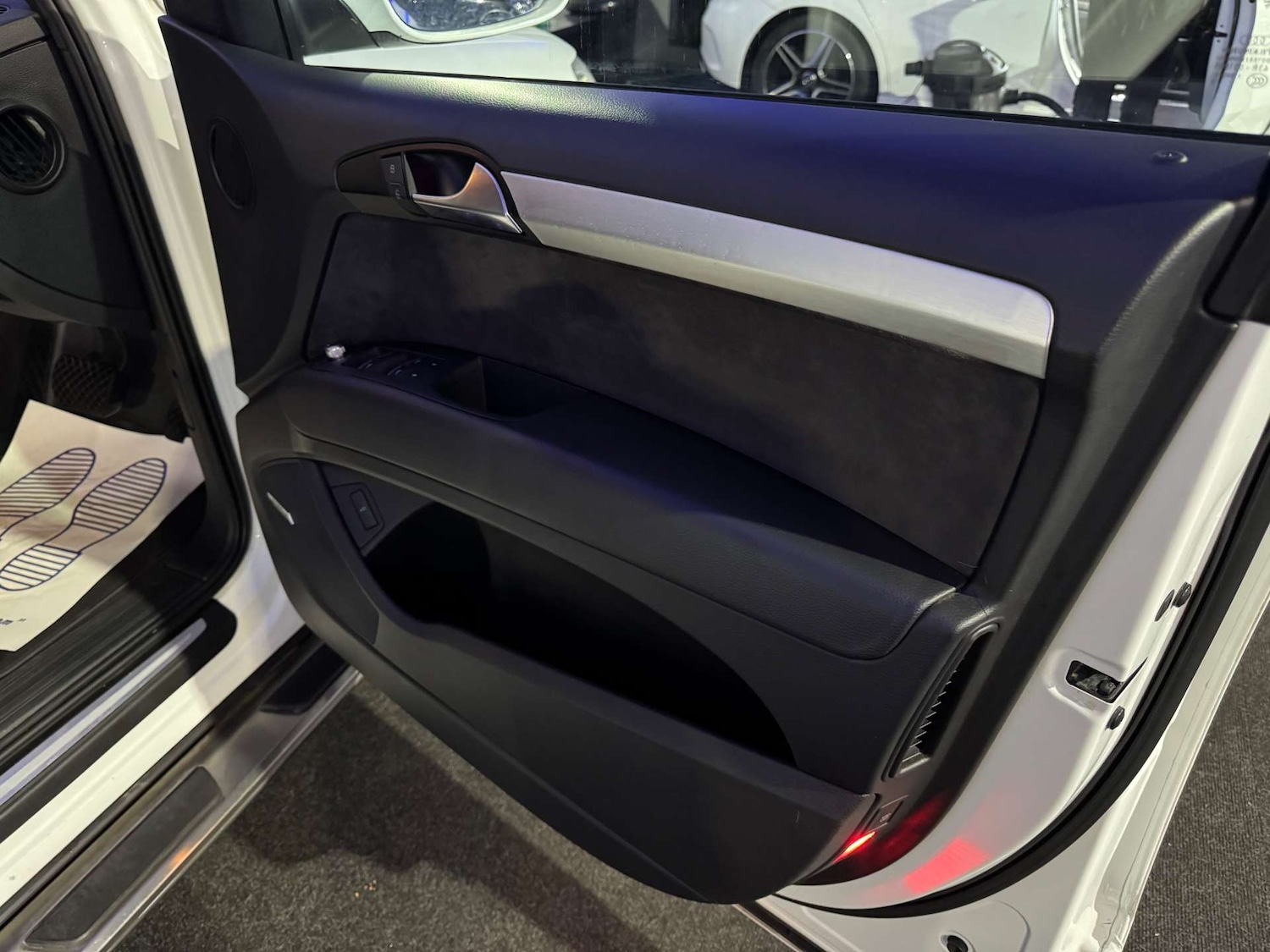 Used Audi Q7 2012 for sale - 77030754: Photo 57