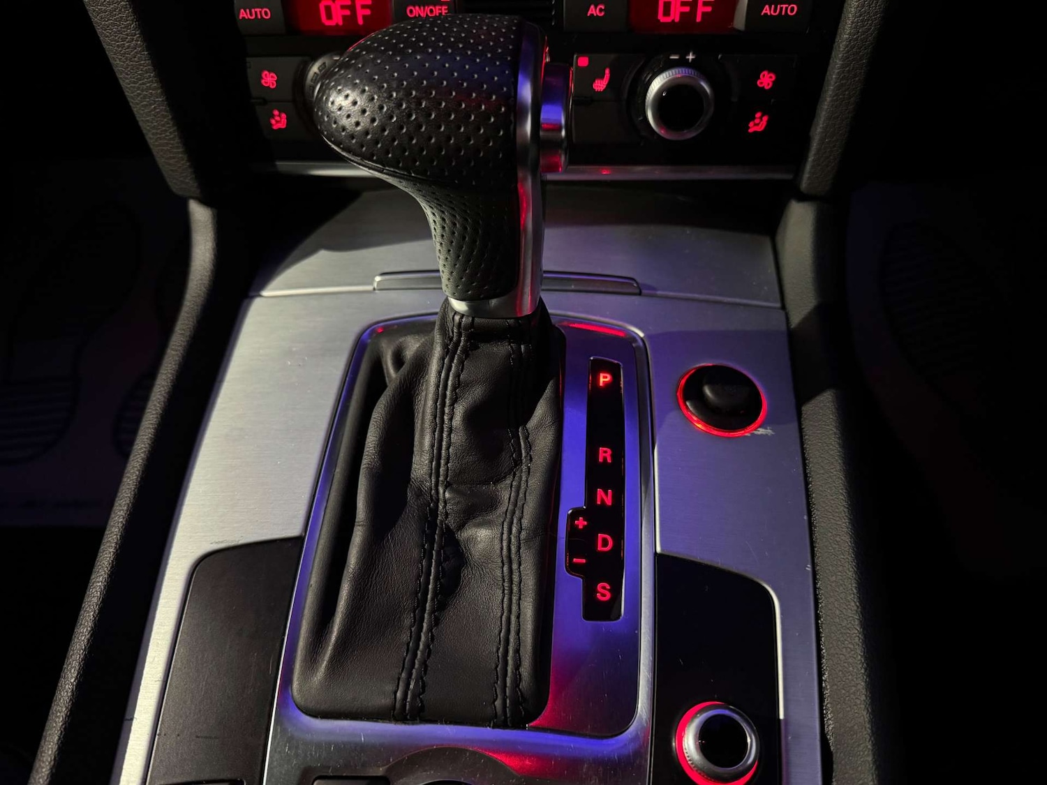 Used Audi Q7 2012 for sale - 77030754: Photo 69