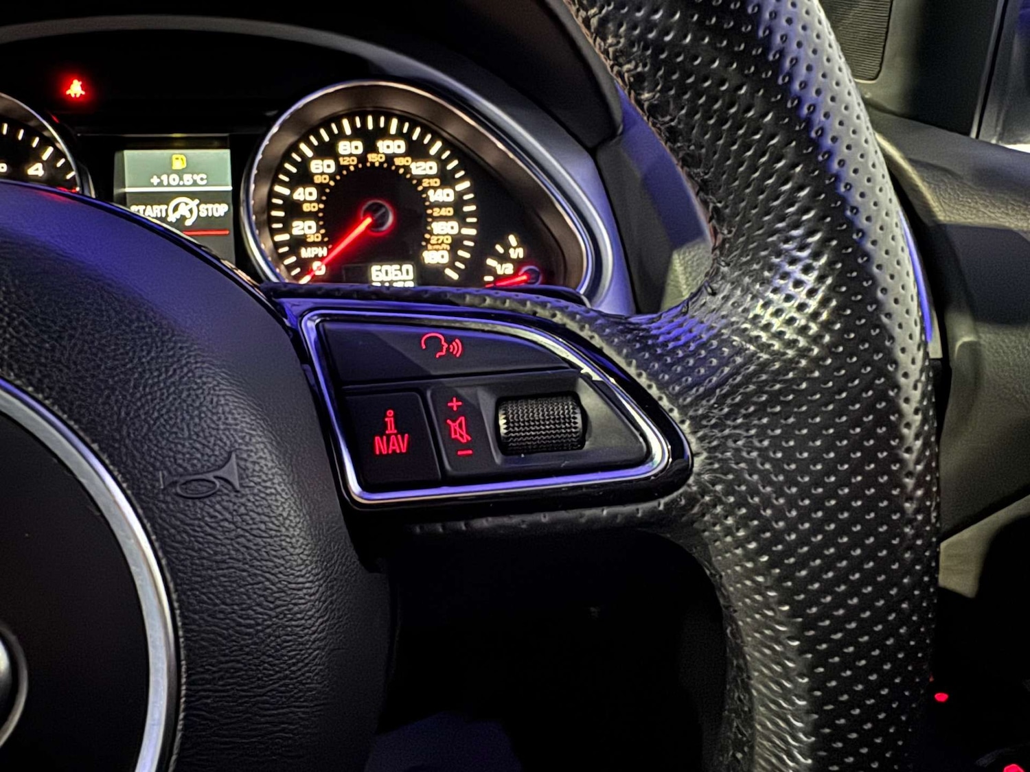 Used Audi Q7 2012 for sale - 77030754: Photo 74