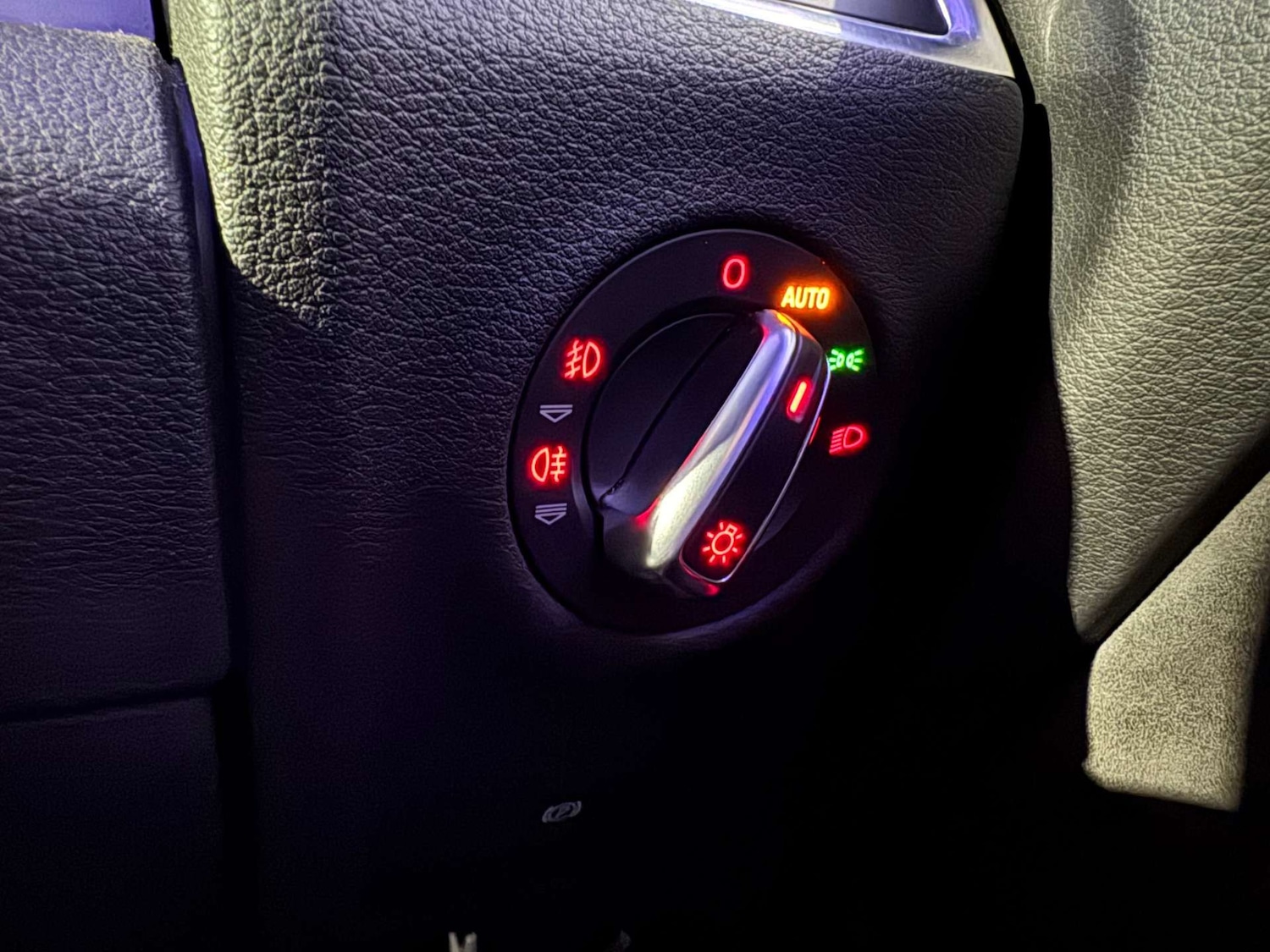 Used Audi Q7 2012 for sale - 77030754: Photo 79