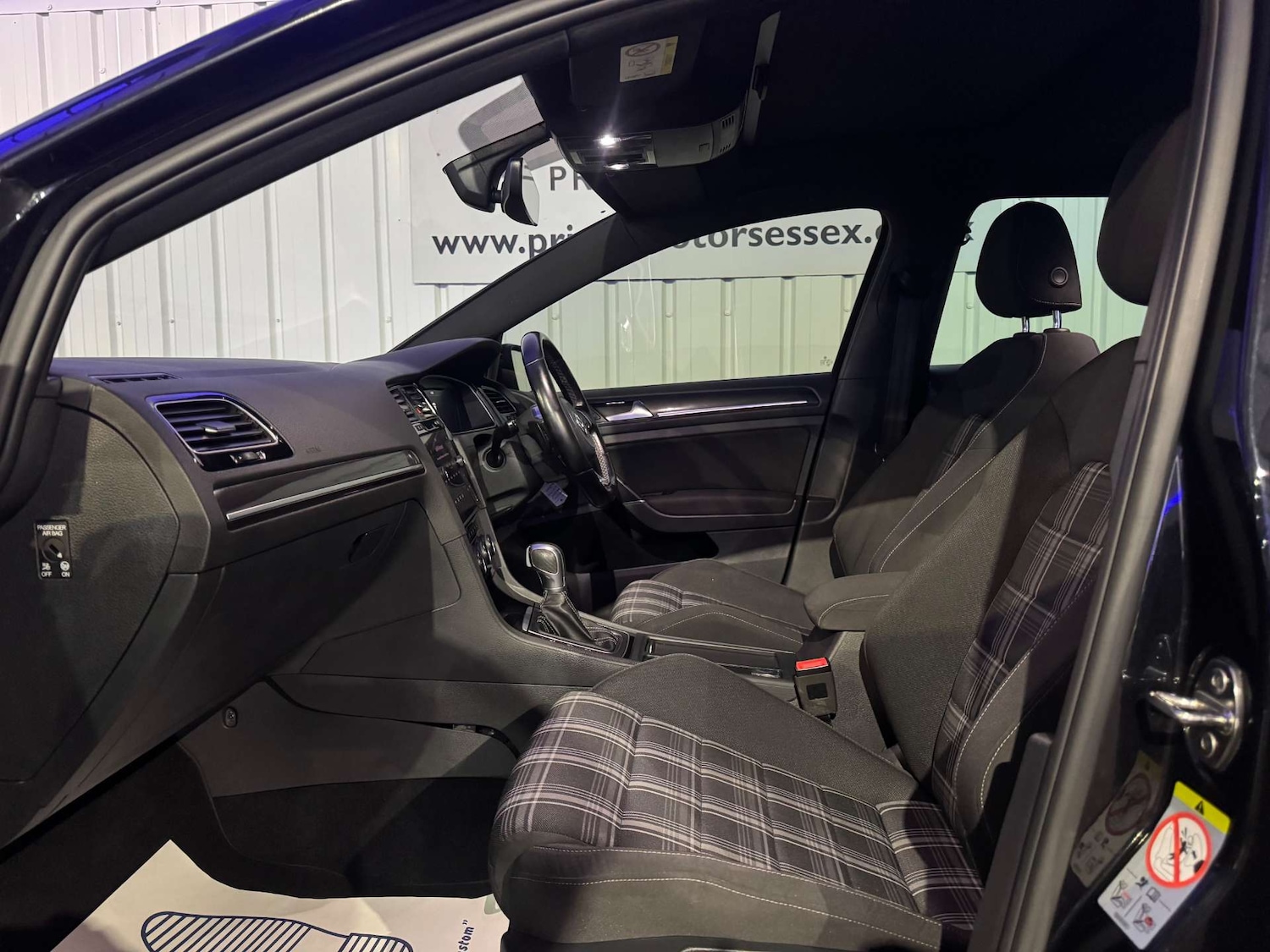 Used Volkswagen Golf 2018 for sale - 77193215: Photo 33