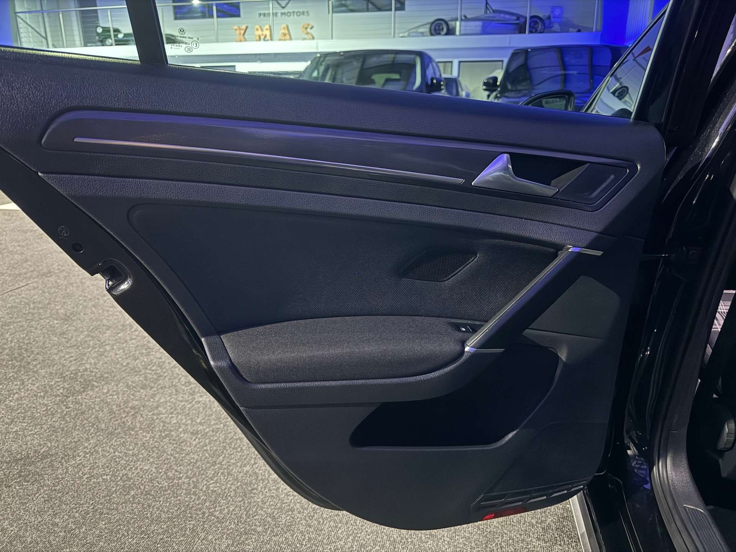 Used Volkswagen Golf 2018 for sale - 77193215: Photo 40