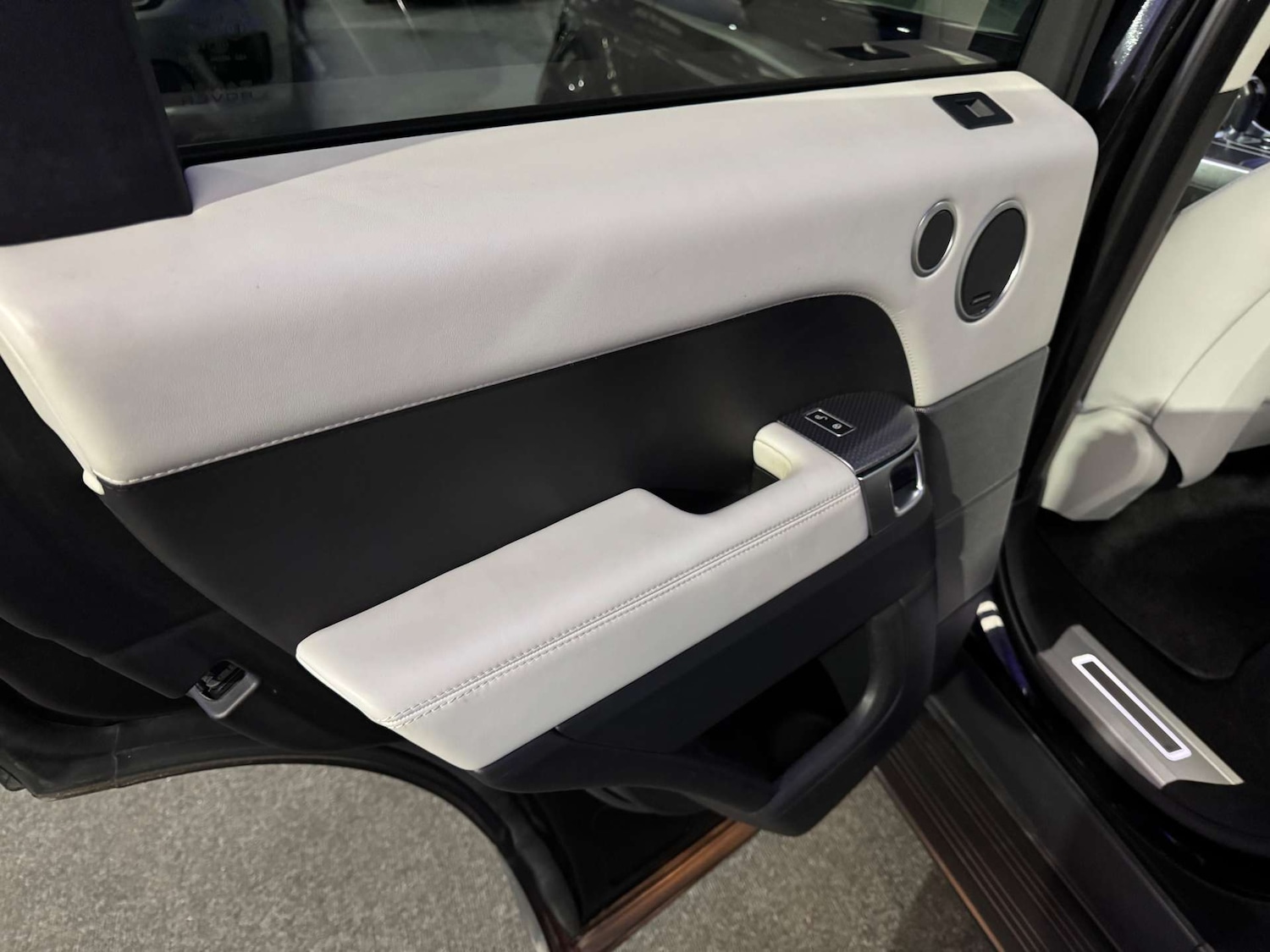 Used Land Rover Range Rover Sport 2015 for sale - 76577485: Photo 44