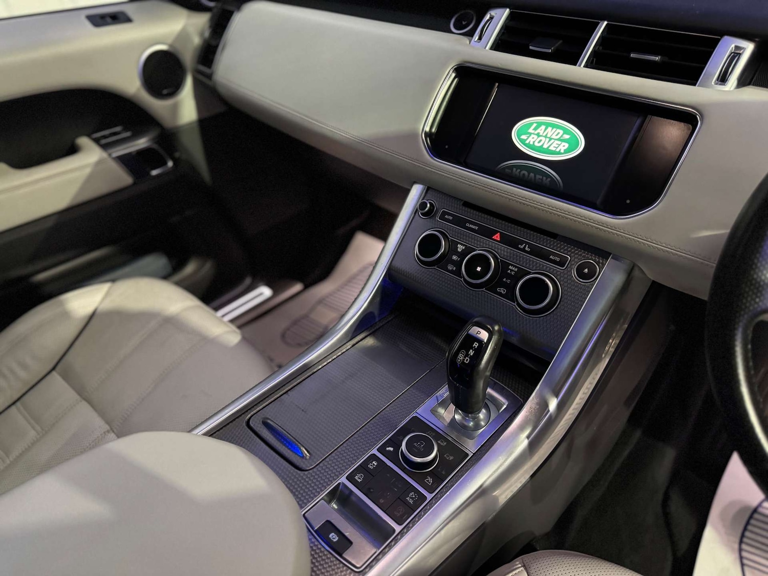 Used Land Rover Range Rover Sport 2015 for sale - 76577485: Photo 74