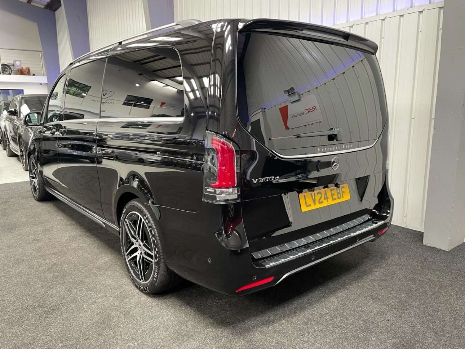 Used Mercedes-Benz V-Class 2024 for sale - 76600715: Photo 12