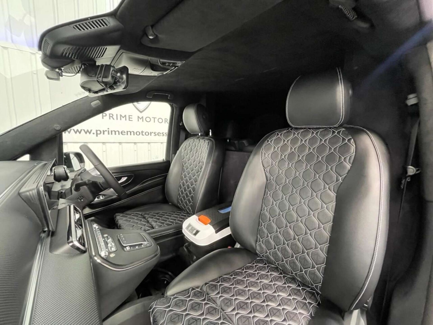 Used Mercedes-Benz V-Class 2024 for sale - 76600715: Photo 21