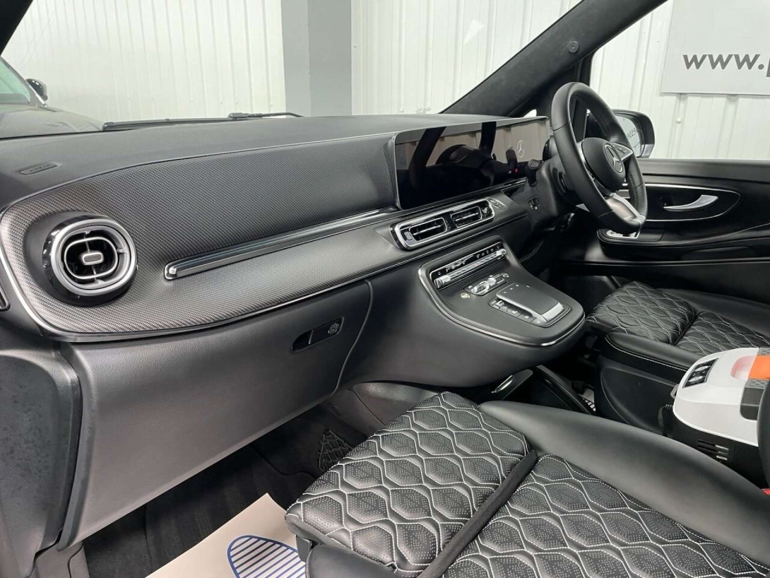 Used Mercedes-Benz V-Class 2024 for sale - 76600715: Photo 23