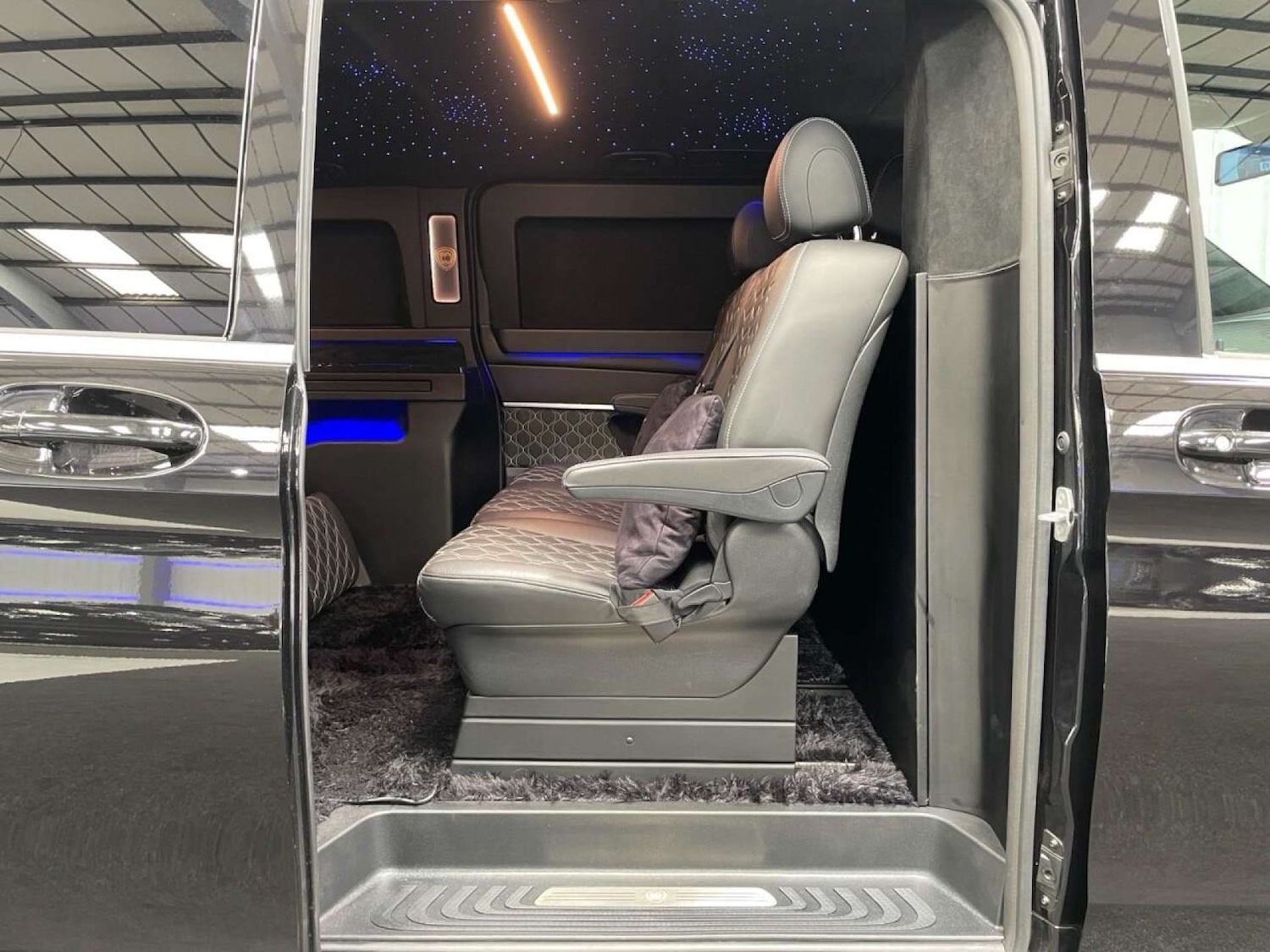 Used Mercedes-Benz V-Class 2024 for sale - 76600715: Photo 34