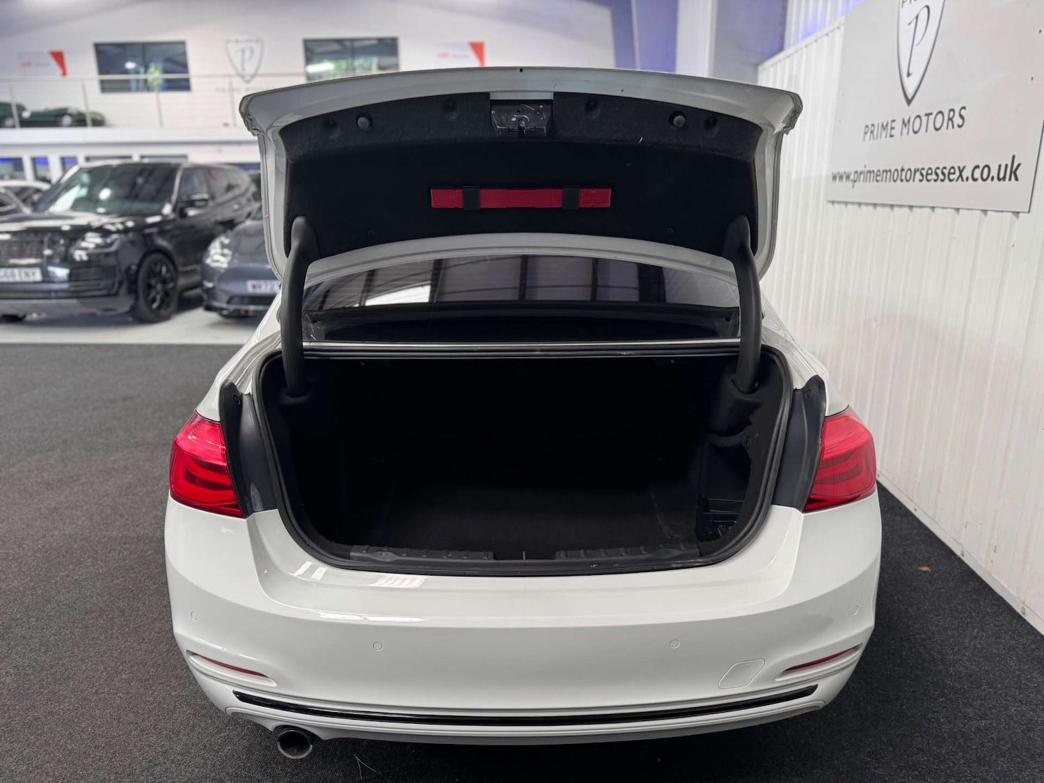 Used BMW 3 Series 2017 for sale - 77571299: Photo 17