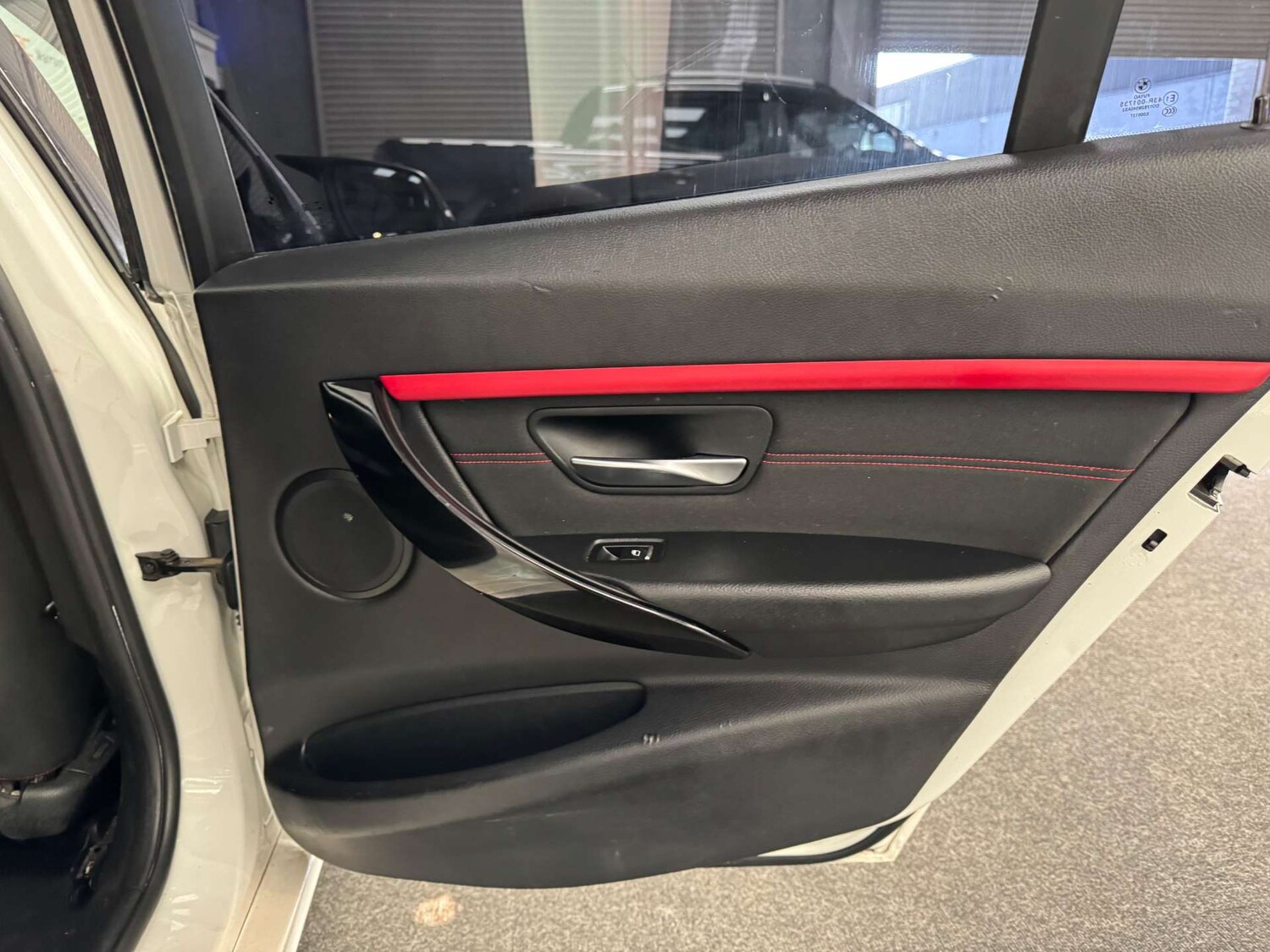 Used BMW 3 Series 2017 for sale - 77571299: Photo 43