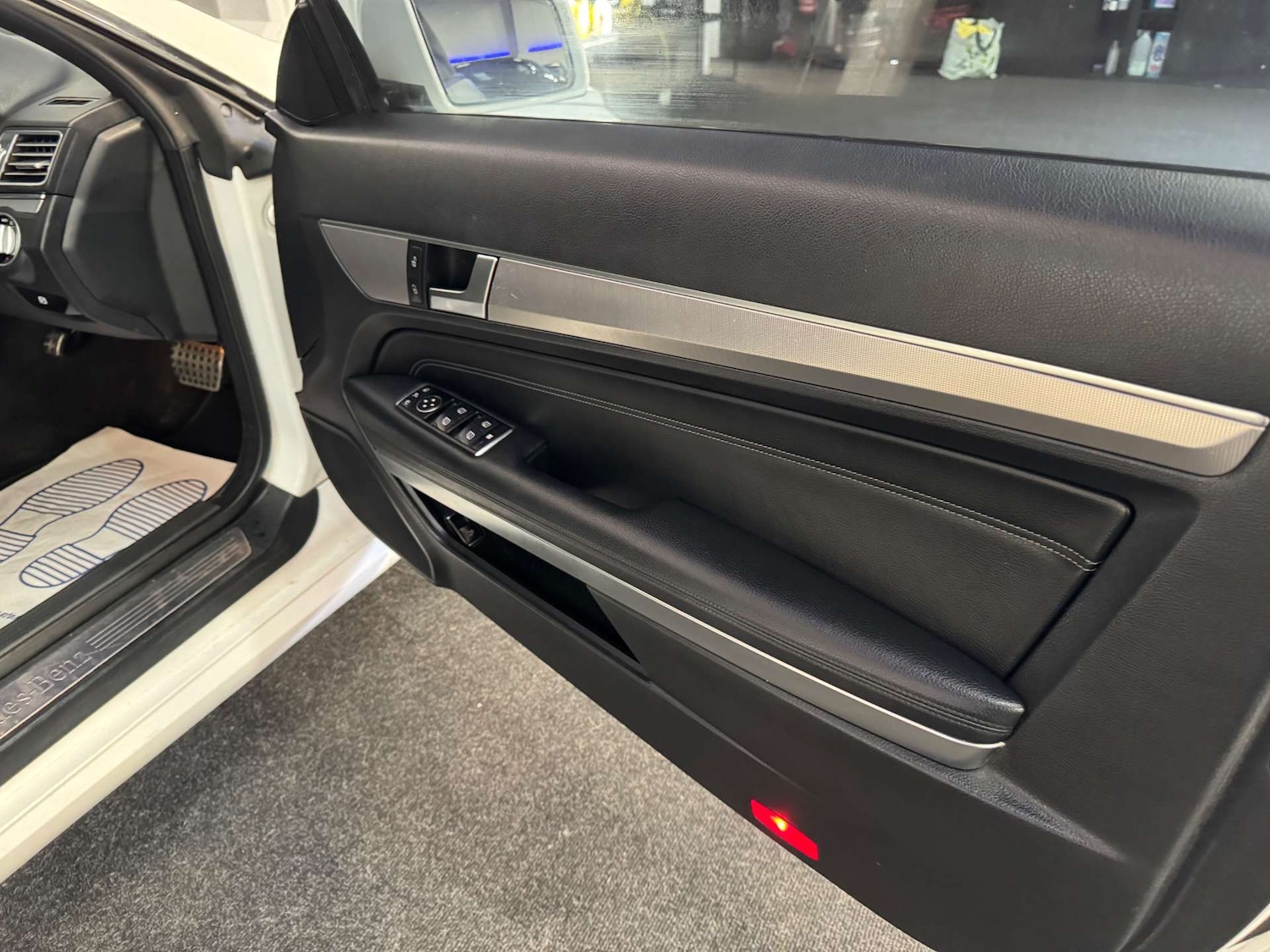 Used Mercedes-Benz E Class 2014 for sale - 77104157: Photo 44