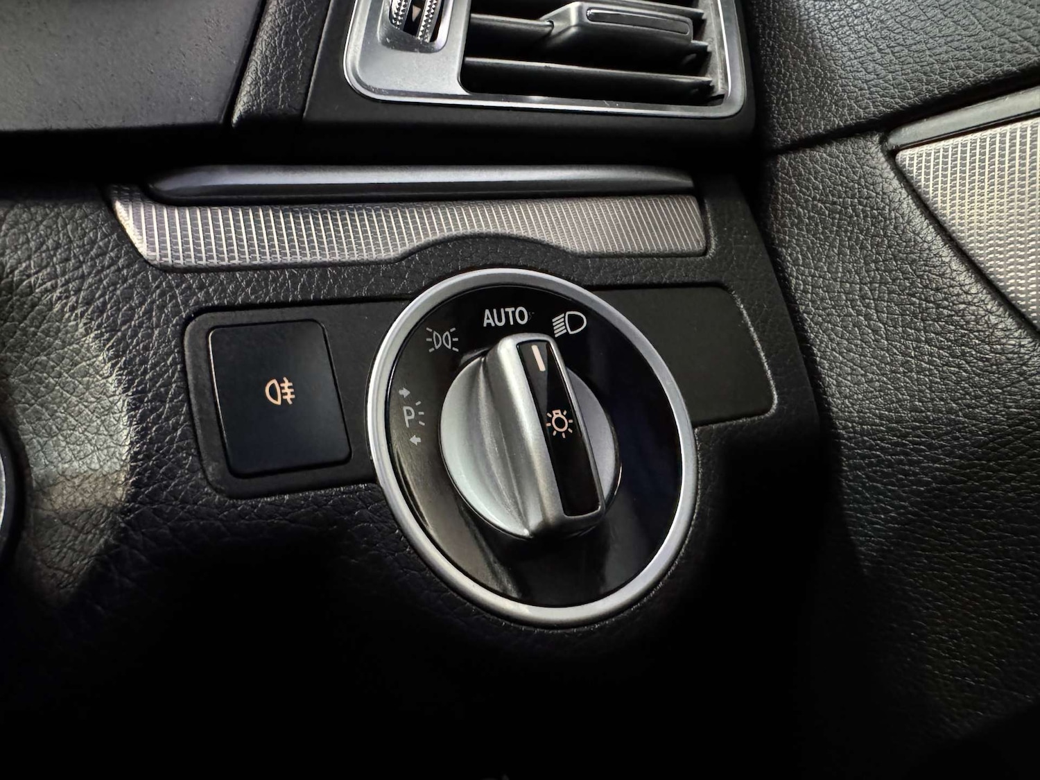 Used Mercedes-Benz E Class 2014 for sale - 77104157: Photo 61