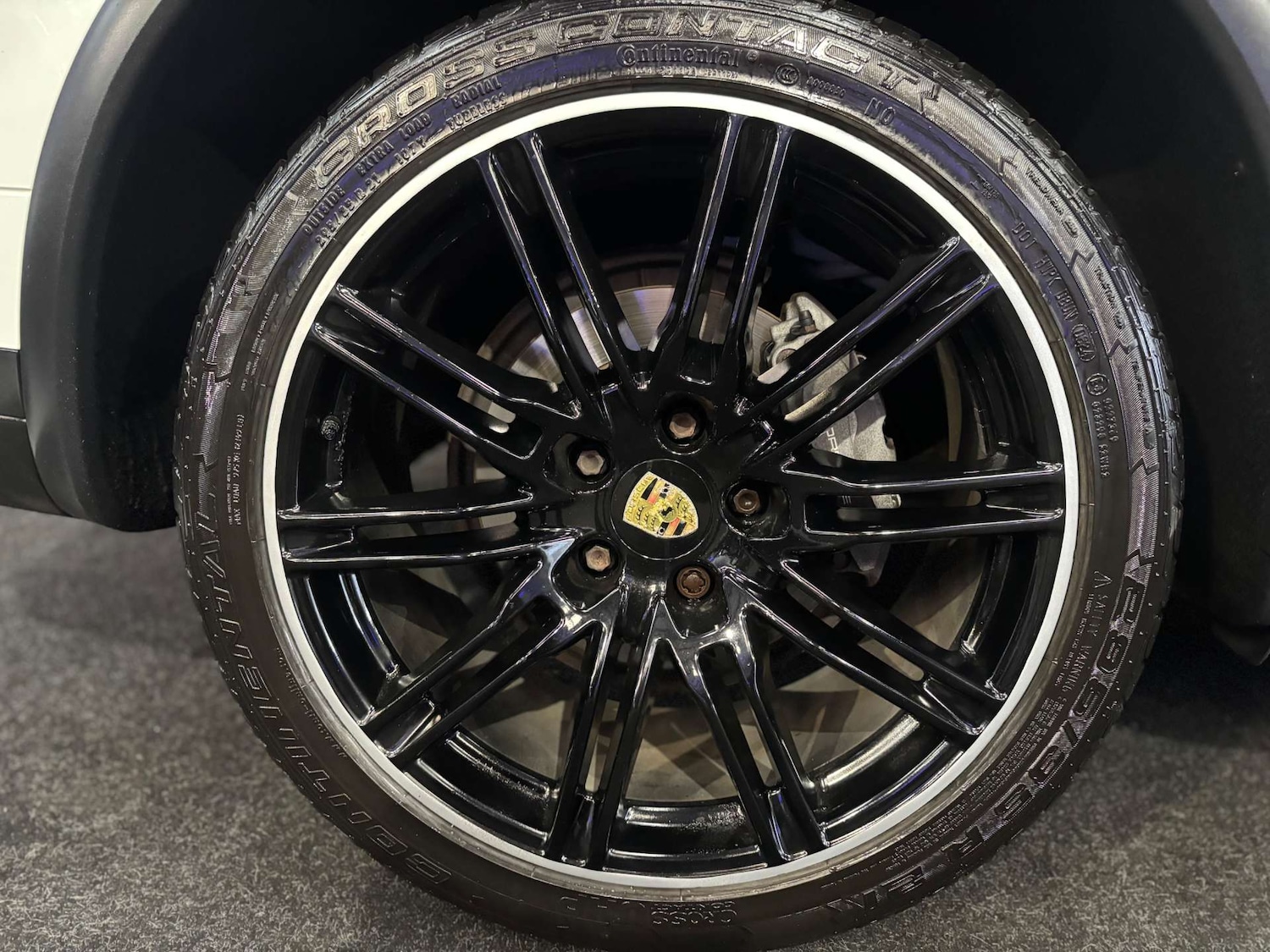 Used Porsche Cayenne 2016 for sale - 76602178: Photo 24