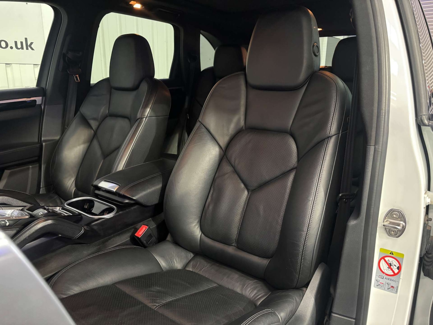 Used Porsche Cayenne 2016 for sale - 76602178: Photo 33