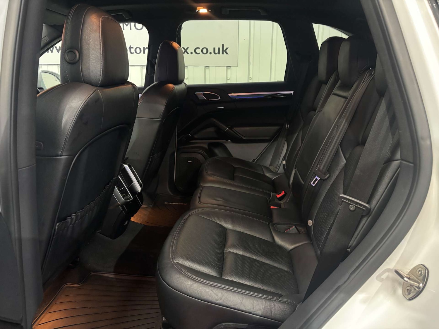 Used Porsche Cayenne 2016 for sale - 76602178: Photo 39